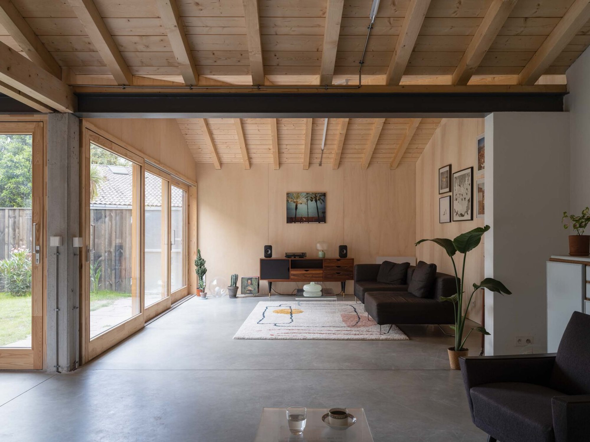 Sustainable Architectural Transformation: A Closer Look at Abraham House by formalocal
