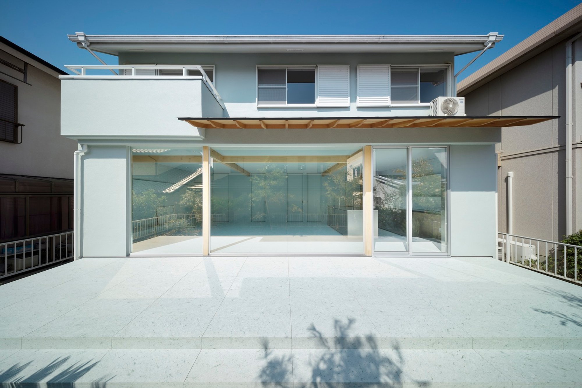Discover the Transformation of Kobe Hyogo House: A Modern House Renovation in Japan