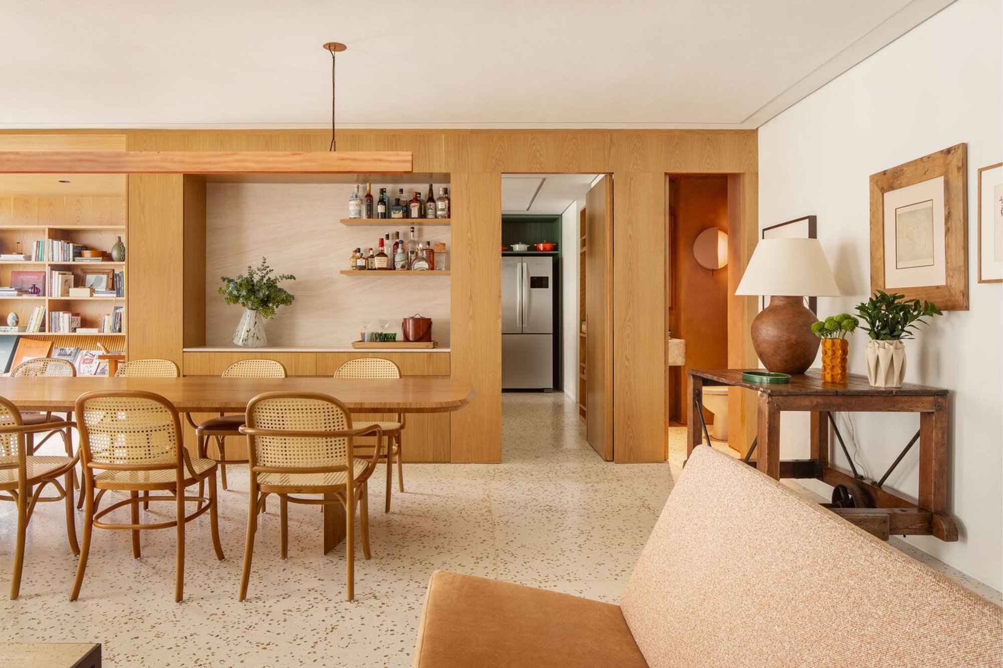 Textures Apartment: A Masterpiece of Luxury Urban Apartment Design by Studio Lema