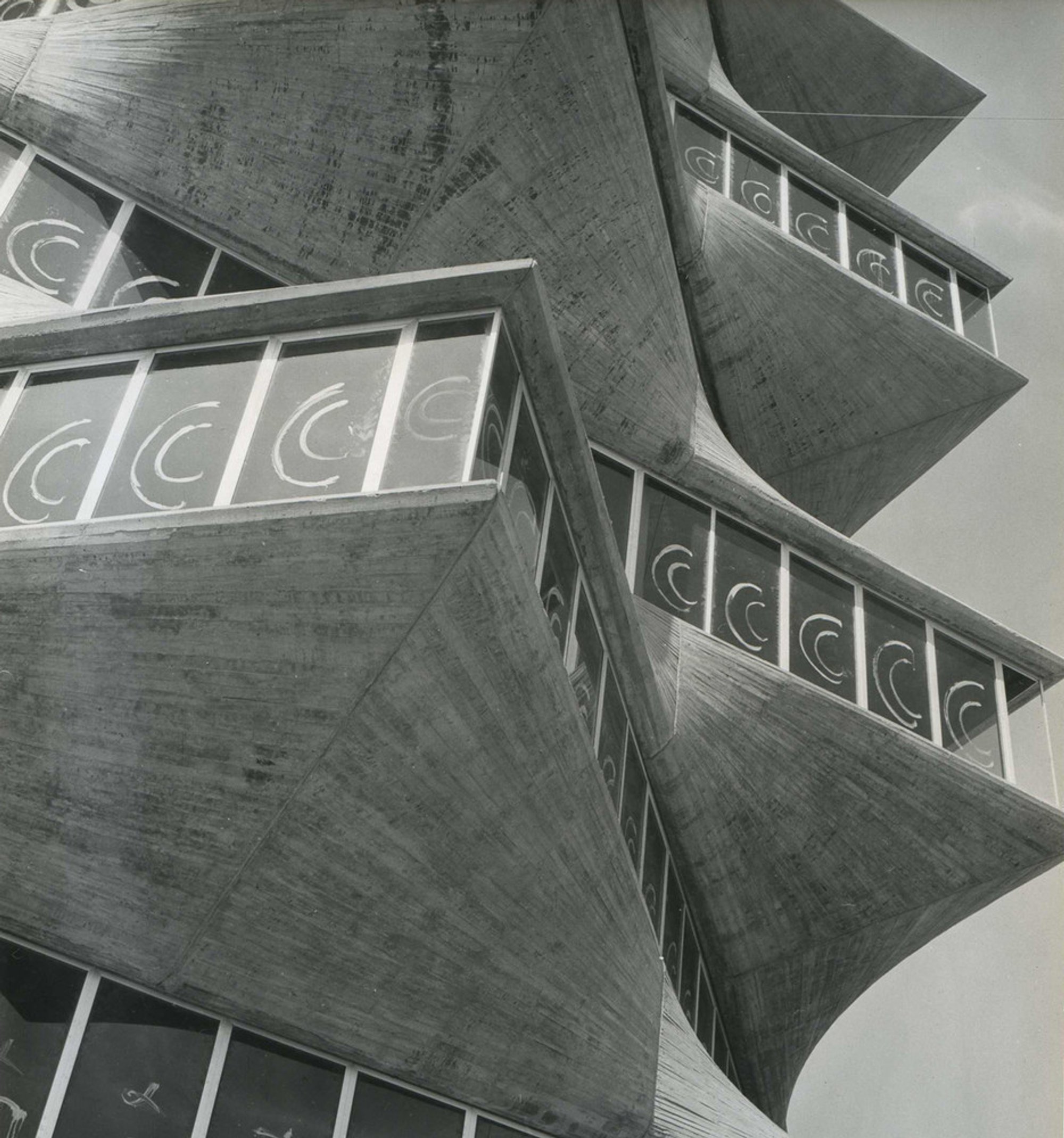 The Tale of La Pagoda: A Lost Jewel of Iconic Spanish Architecture