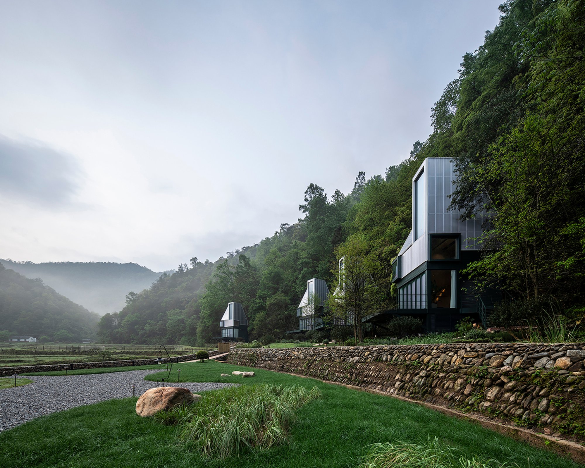 Embracing Nature: Sustainable Resort Architecture at Spark Lodges, YDD Resort by EERI