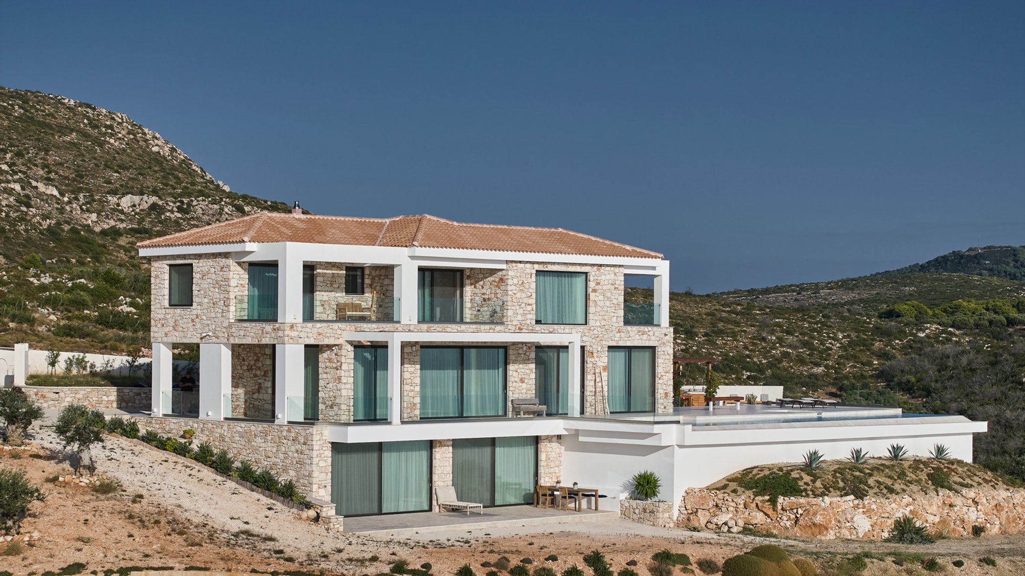 Exploring the Beauty of Modern Greek Villa Design: Villa Keri by LUCY LAGO architectural studio
