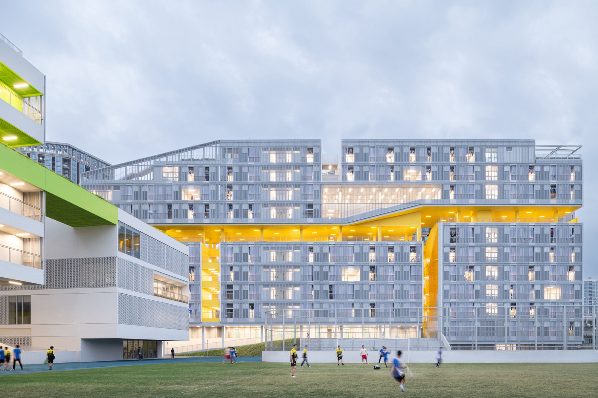 Transforming Learning Environments: The FUTIAN High-School Campus by reMIX studio