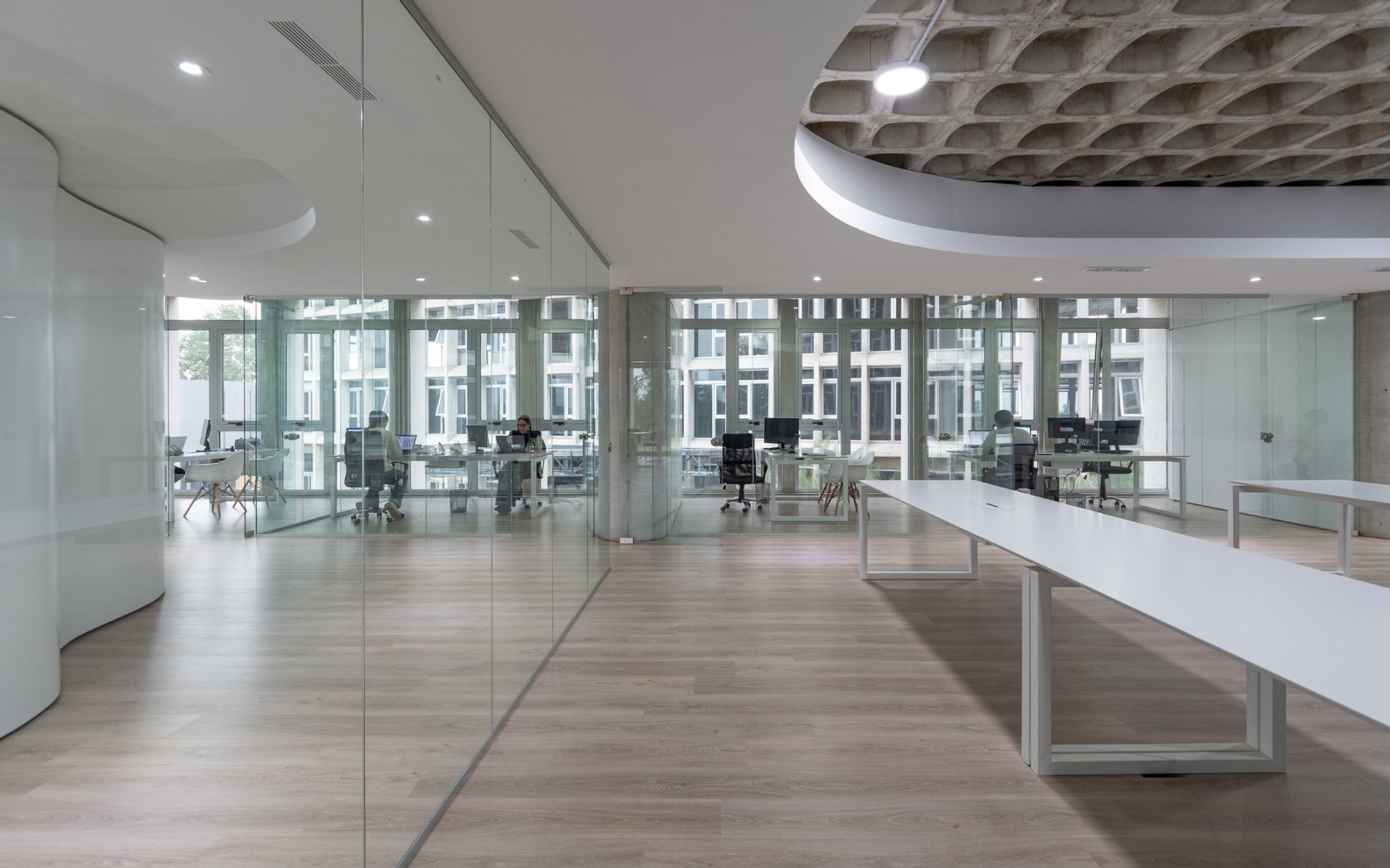 Flexible Office Design in Argentina: A Case Study of Orange Obras Civiles Offices by Agustín Lozada