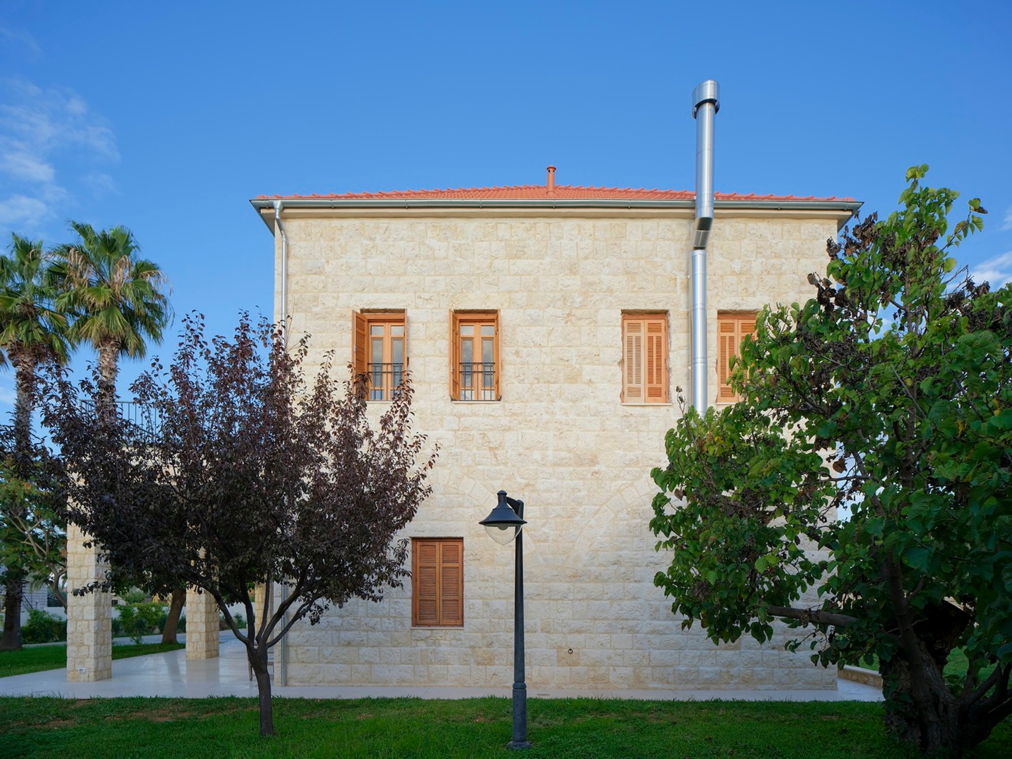 Embracing Tradition and Innovation: Contemporary Lebanese Architecture at Hamat House