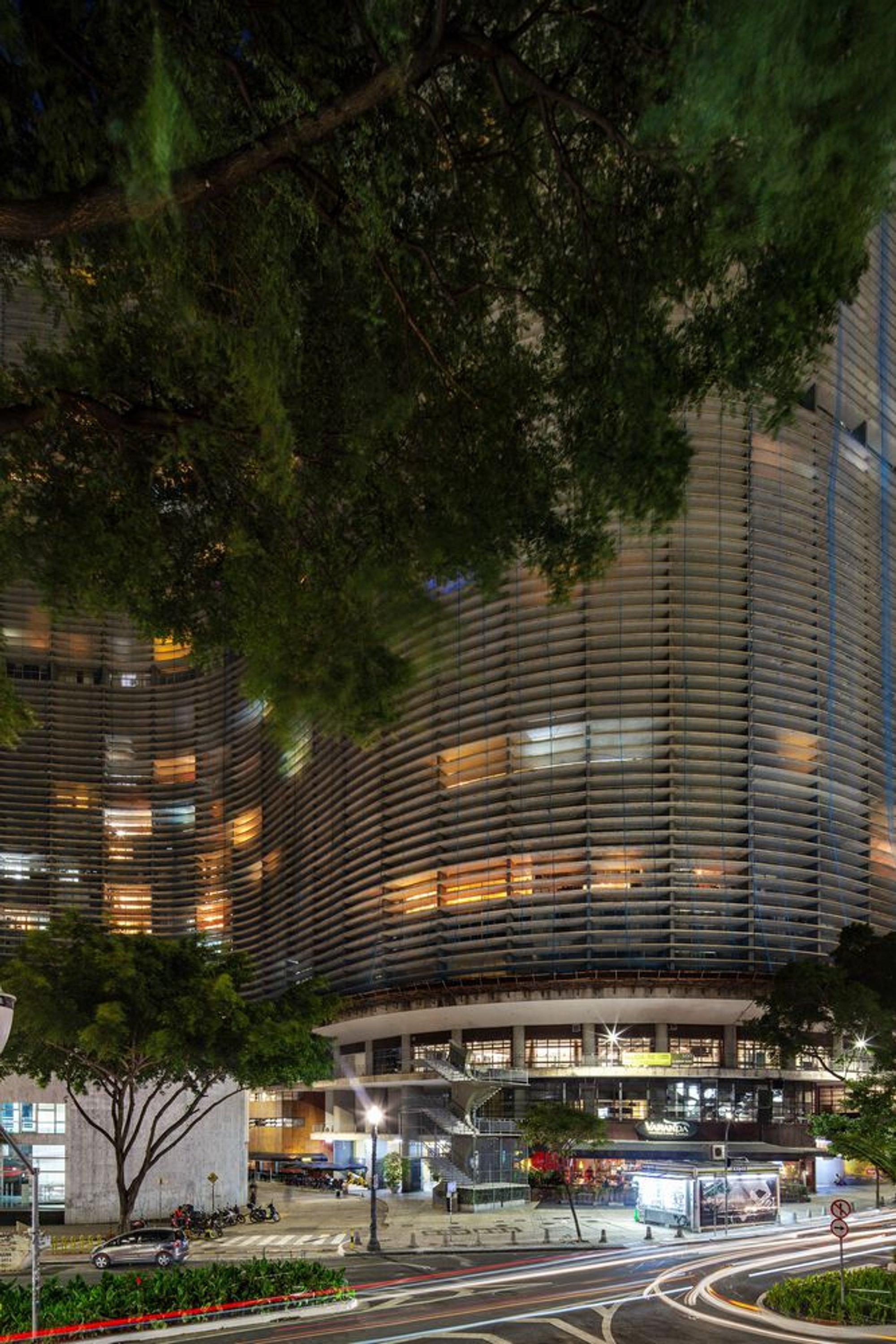 Embracing Adaptive Reuse Architecture in Office Design