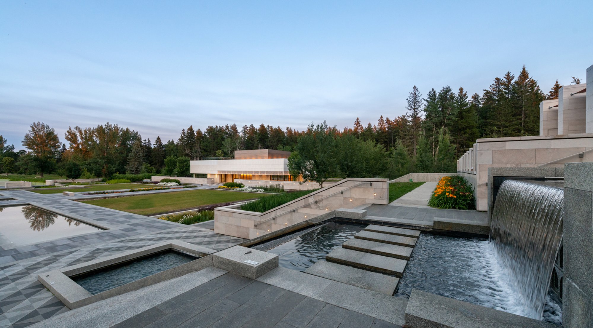 Contemporary Islamic Architecture: The Diwan Pavilion at the University of Alberta Botanic Garden