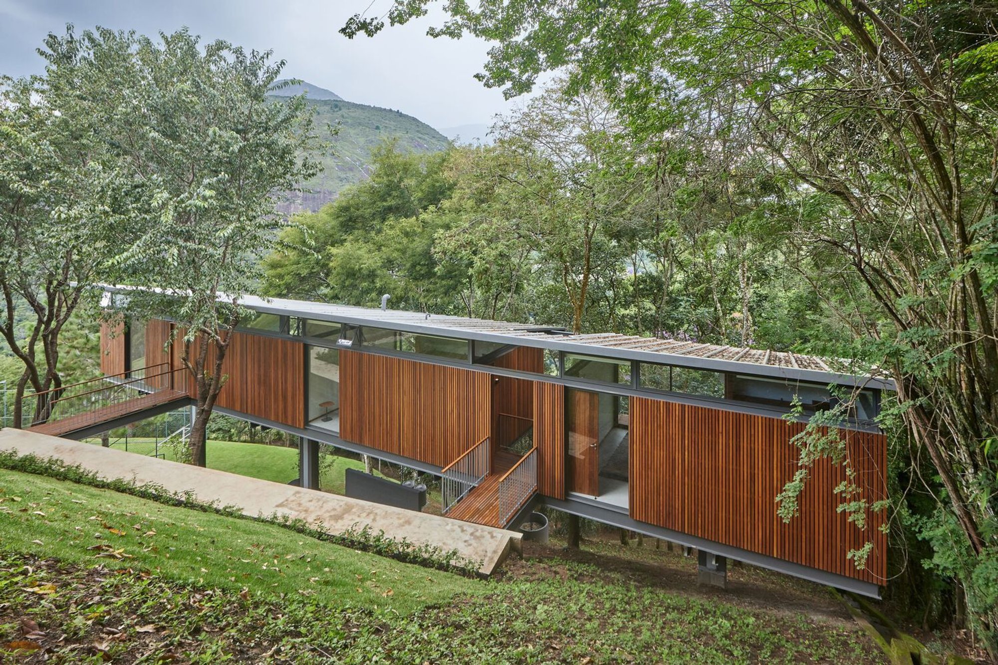 Sustainable Architecture in Brazil: Araras Pavilion by Venta Arquitetos