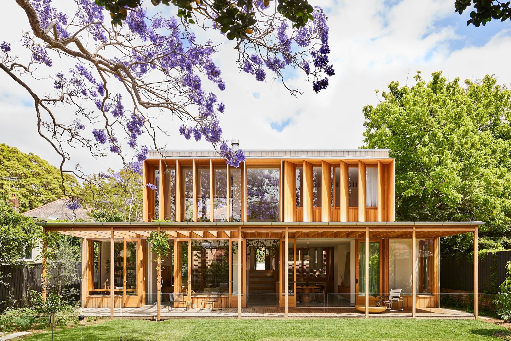 Wisteria House: A Harmony of Heritage and Modernity