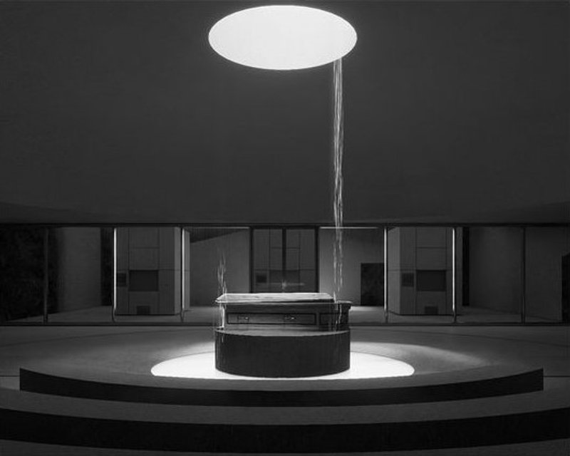 Farewell Room: Water and light guide the mourning process.