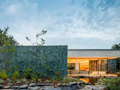 The Garden Pavilion by Spaceworkers: A Symphony of Simplicity and Nature