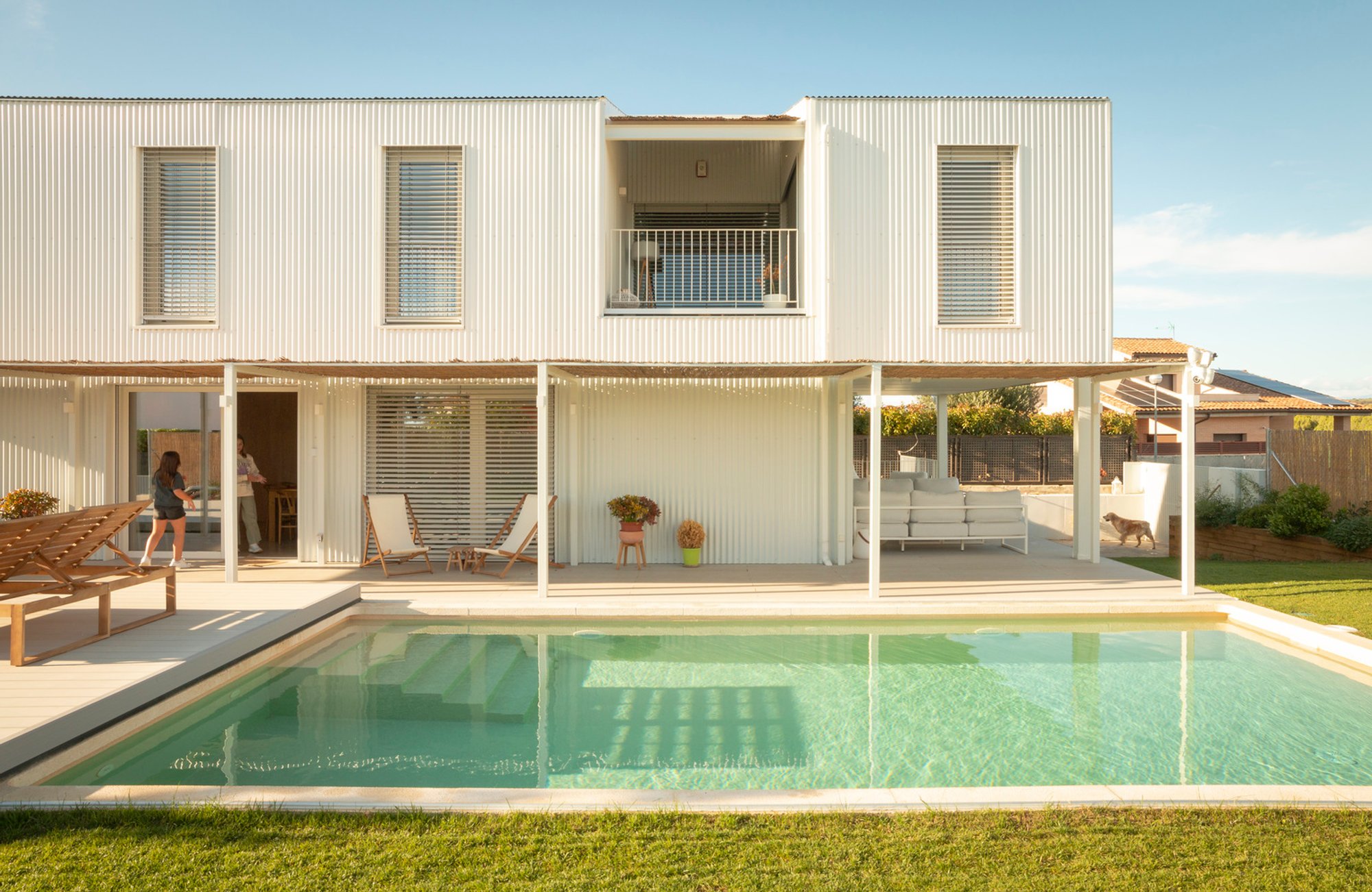 Sustainable Rural Living: P+E House by Voilá!