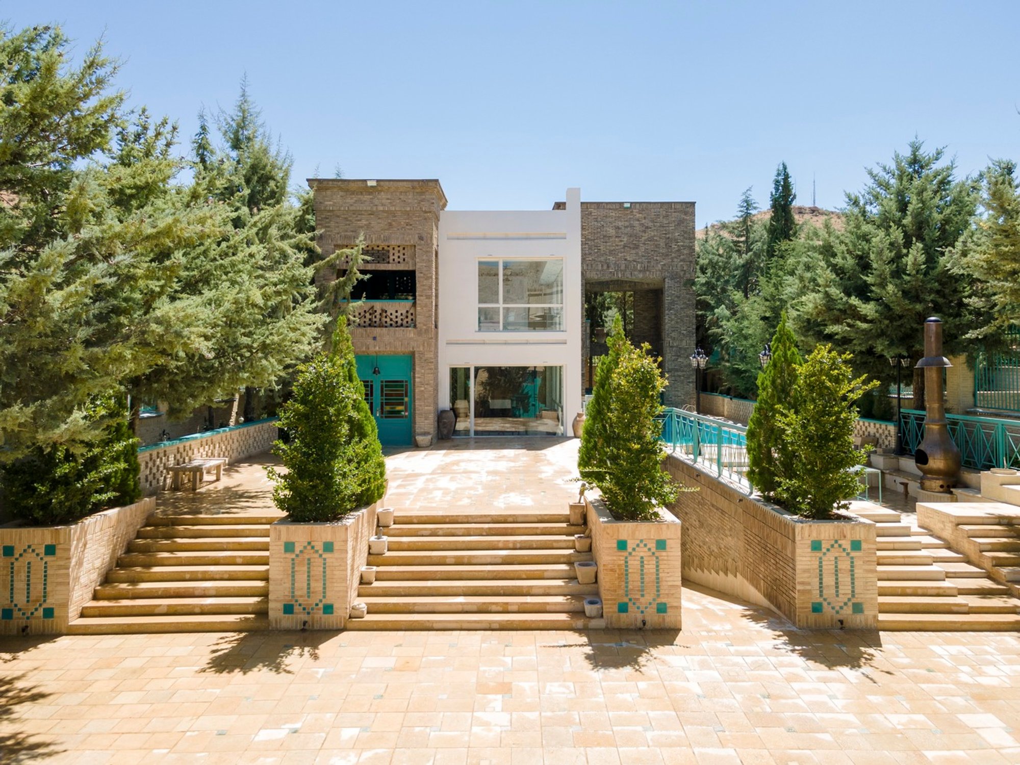 161 House by ZAAD Studio: A Harmonious Garden Retreat in Shiraz