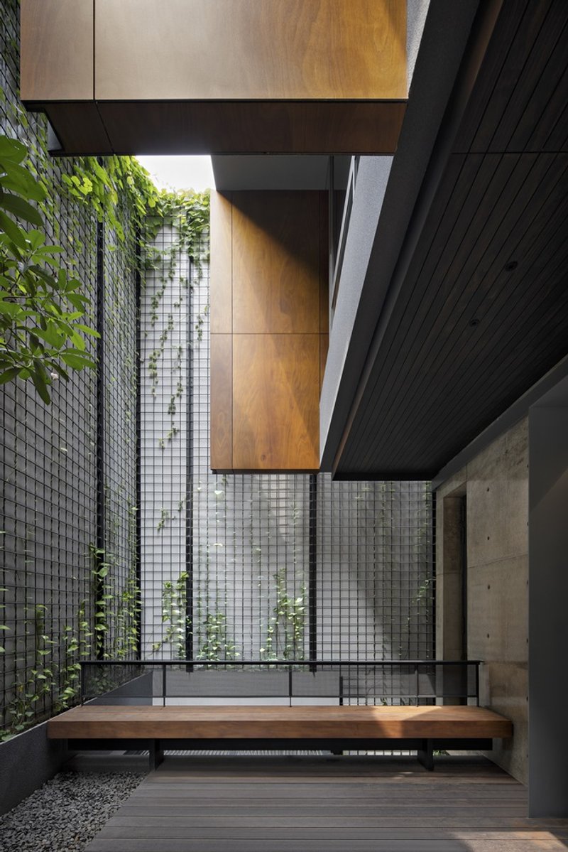 All photographs are works of&nbsp; Mario Wibowo