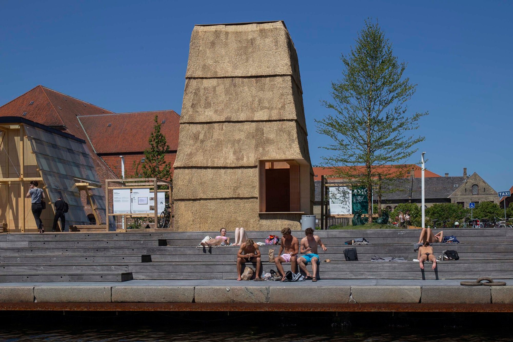 Thatched Brick Pavilion by RØNNOW LETH & GORI + CINARK: A Carbon-Conscious Prototype Rooted in Tradition