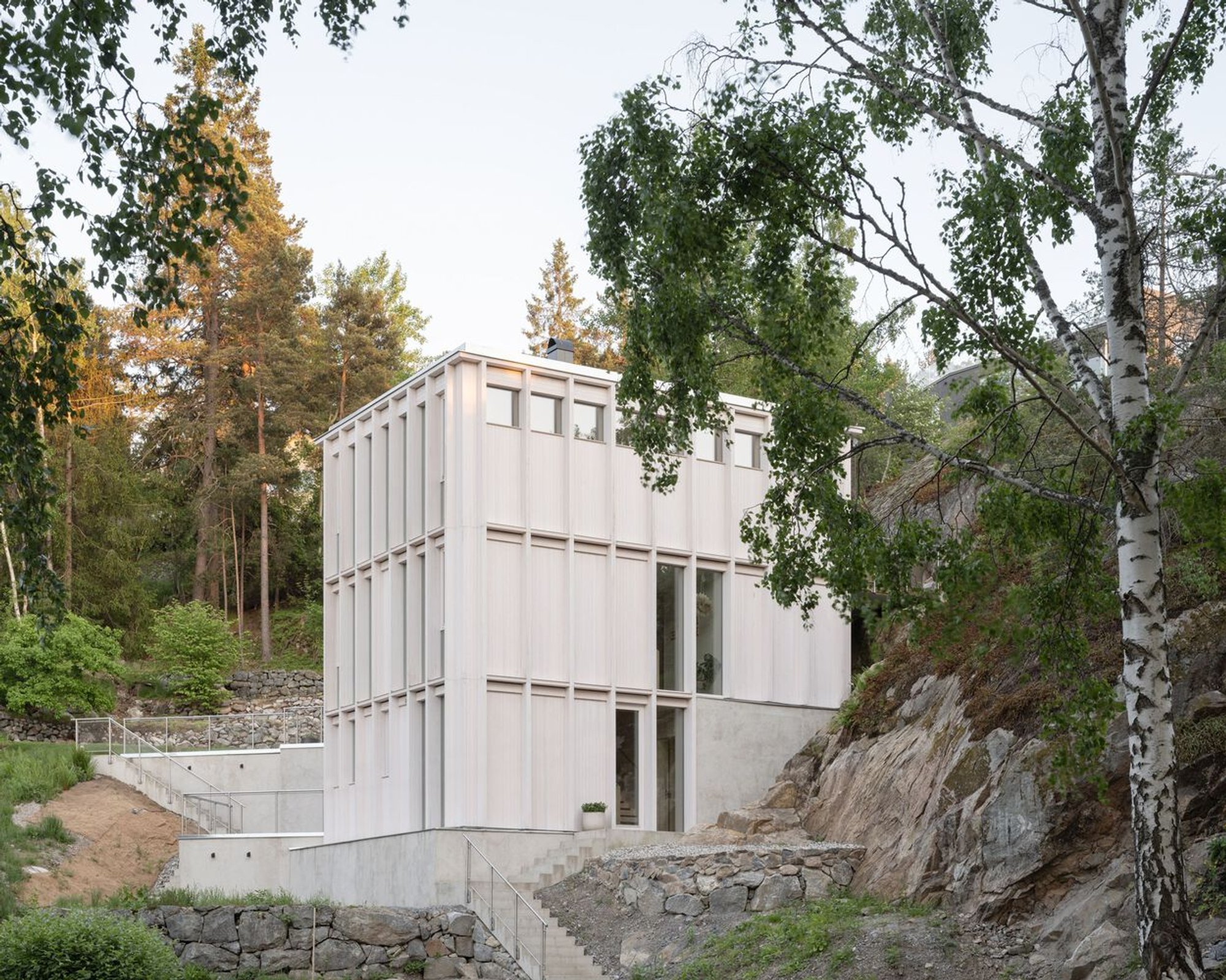 Ravine House by Kolman Boye Architects: A Masterpiece of Cliffside House Design in Sweden