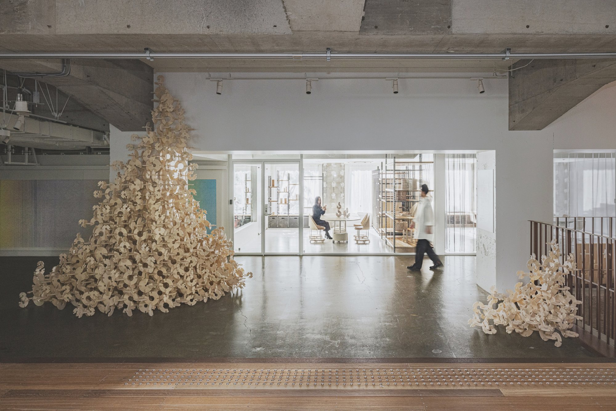 (0,0,0) Studio Genten Office by KOKUYO: A Cutting-Edge Hub for Digital Fabrication in Minato City