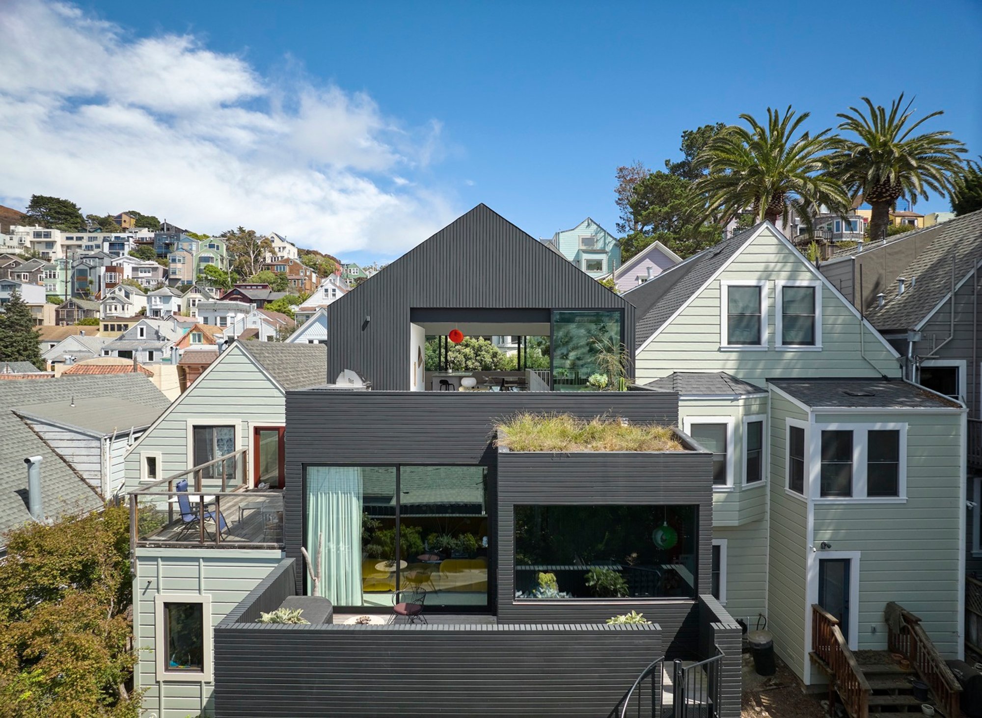 Silver Lining House by Mork-Ulnes Architects: A Reimagined Modern Residence in San Francisco