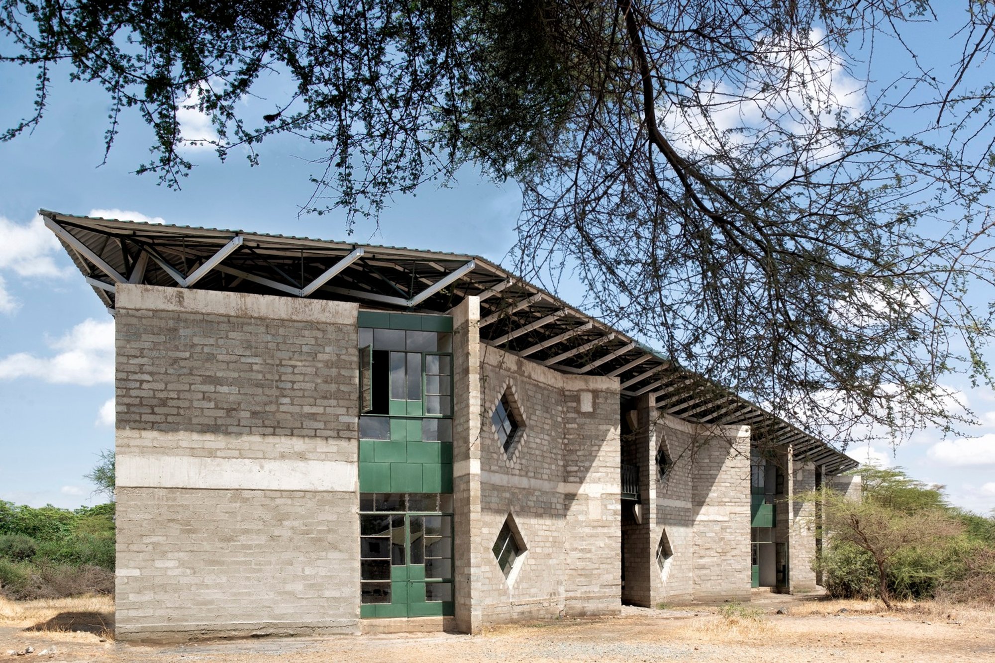 Simba Vision Montessori School in Tanzania: A Sustainable Educational Campus Rooted in Local Culture and Climate