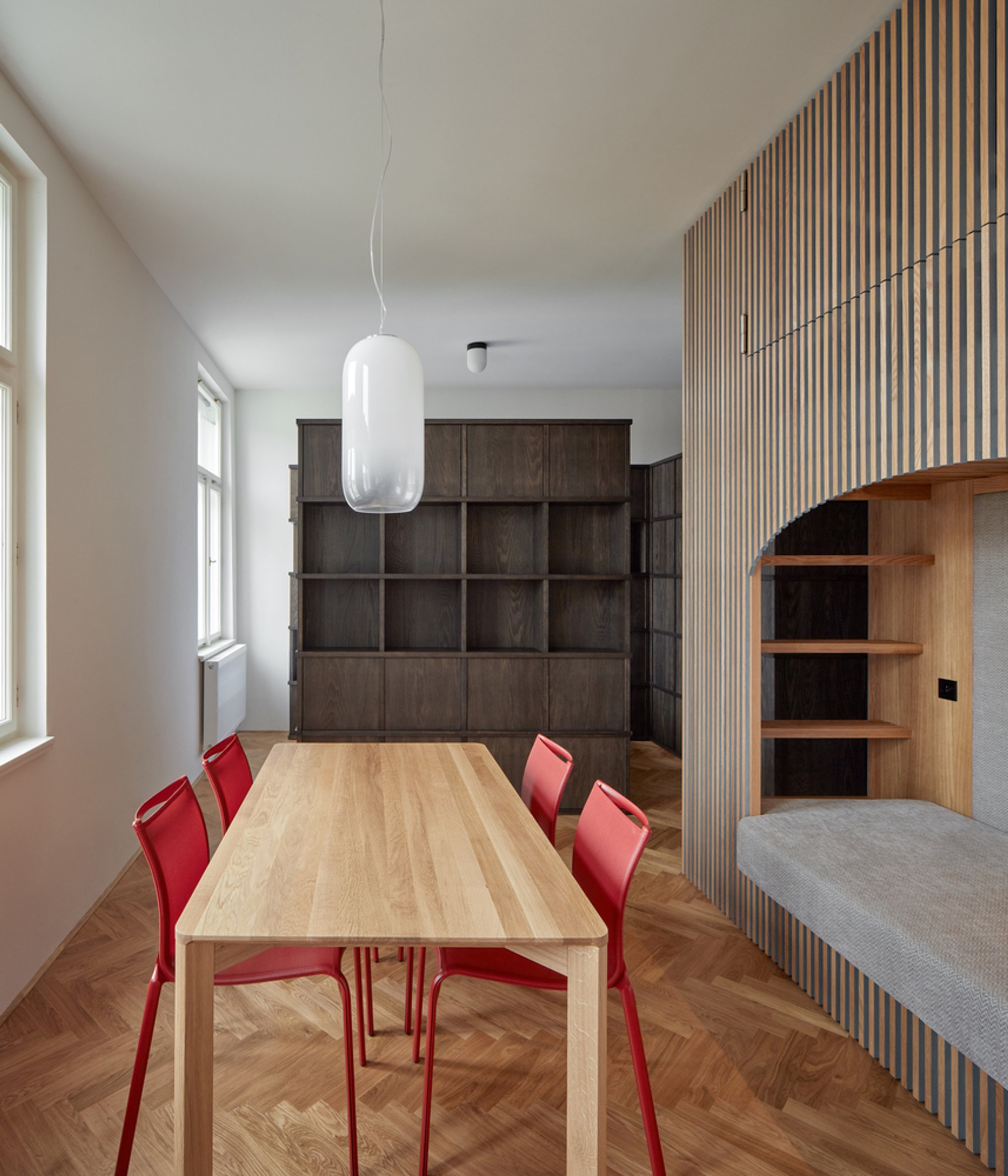 Living in a Box by ORA: Smart Design Transforms a 36 m² Apartment into a Functional Family Retreat in Prague