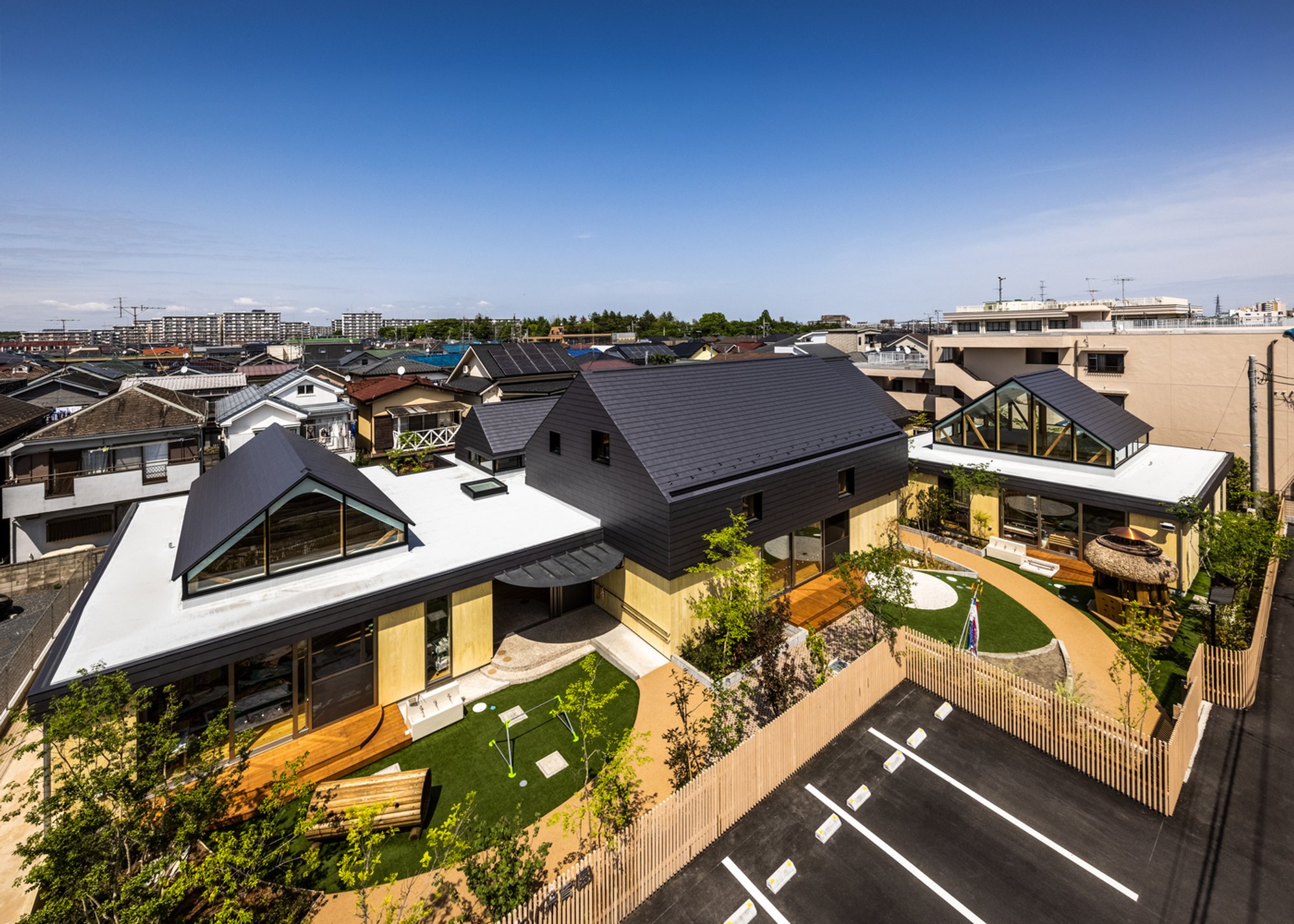 Himawari Nursery School by AKAIKE TOHYAMA ARCHITECTS: A Child-Centric Wooden Sanctuary in Tokyo