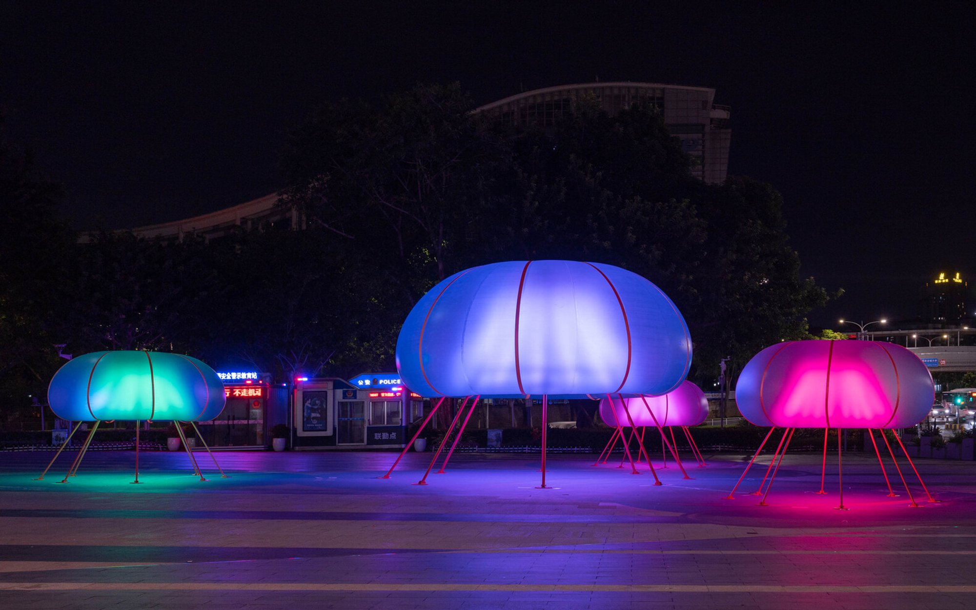 Floating Pavilion by Daxing Jizi Design: A Dreamlike Urban Oasis in Shenzhen