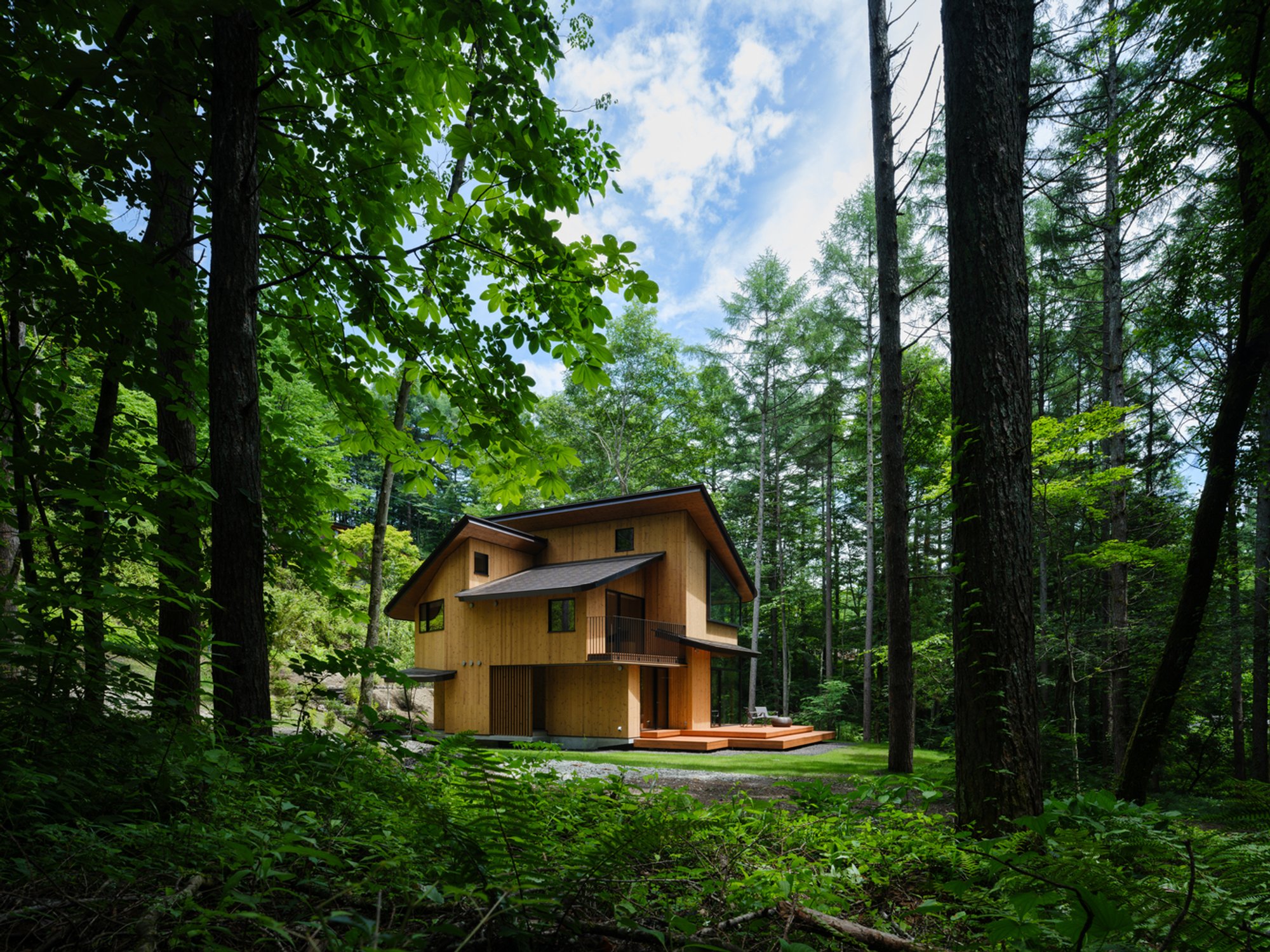 Kyukaruizawa Club Villa by Naruse Inokuma Architects: A Fusion of Nature and Architecture