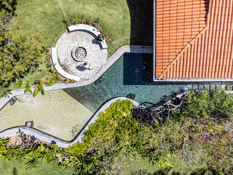 All photographs are works of&nbsp; Walter Dias