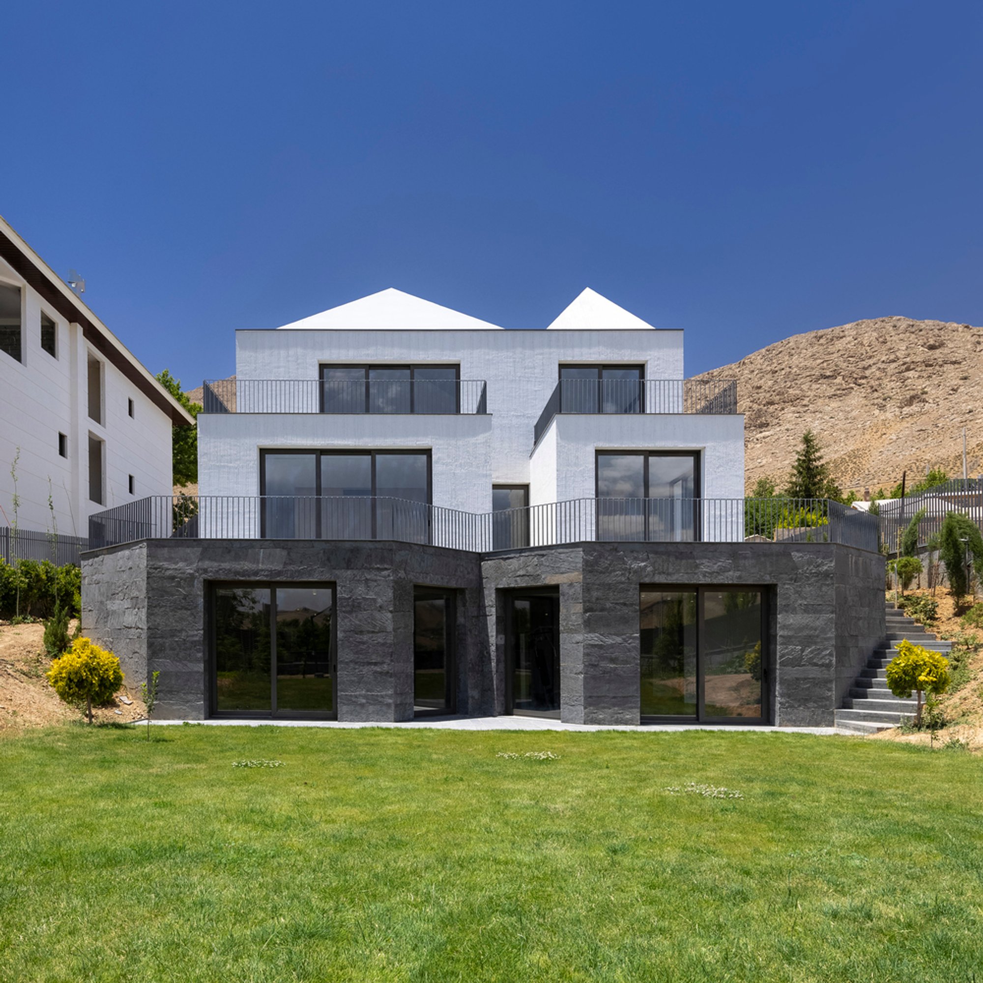 The Man and The House by ZAV Architects: A Dialogue Between Logic and Imagination at the Foot of Mount Damavand