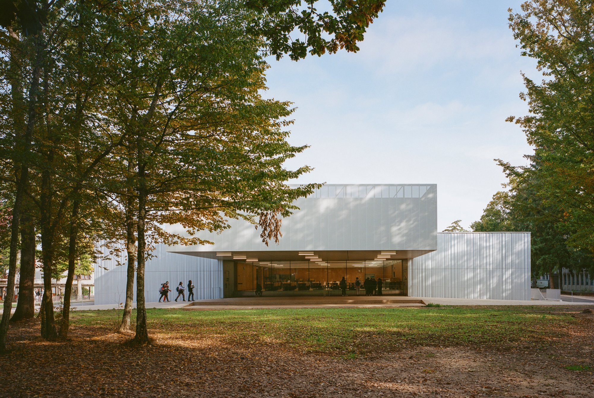 Joliot-Curie School Catering Service and School Life Center by Ateliers O-S Architectes
