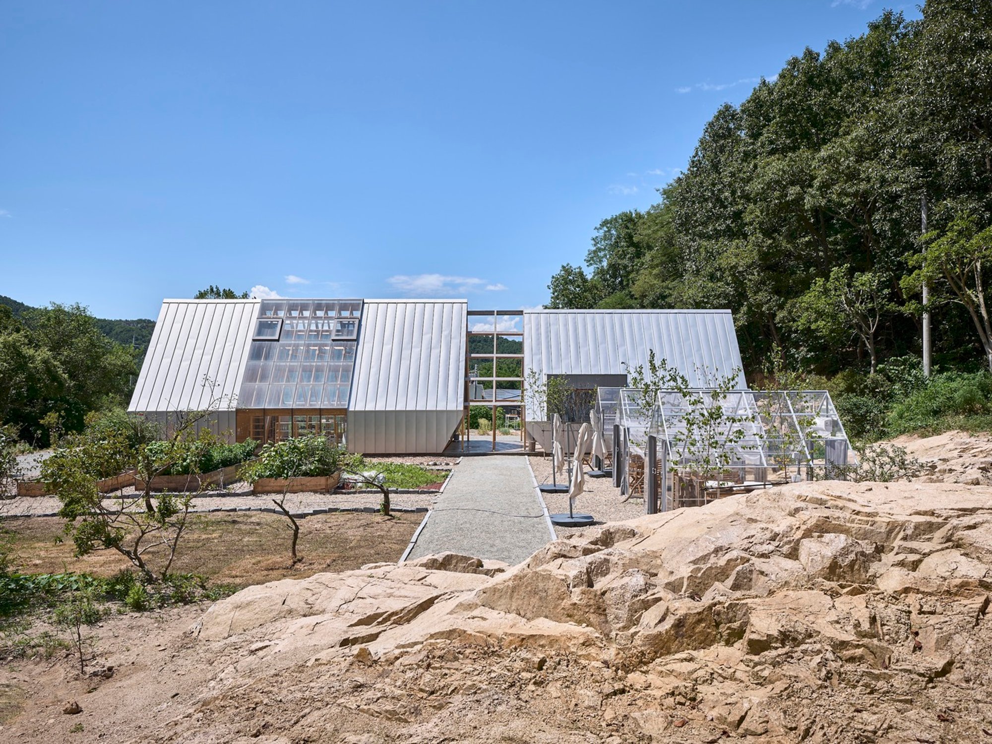 Mangmi Farm by Todot Architects and Partners: A Forest Sanctuary in Yangpyeong