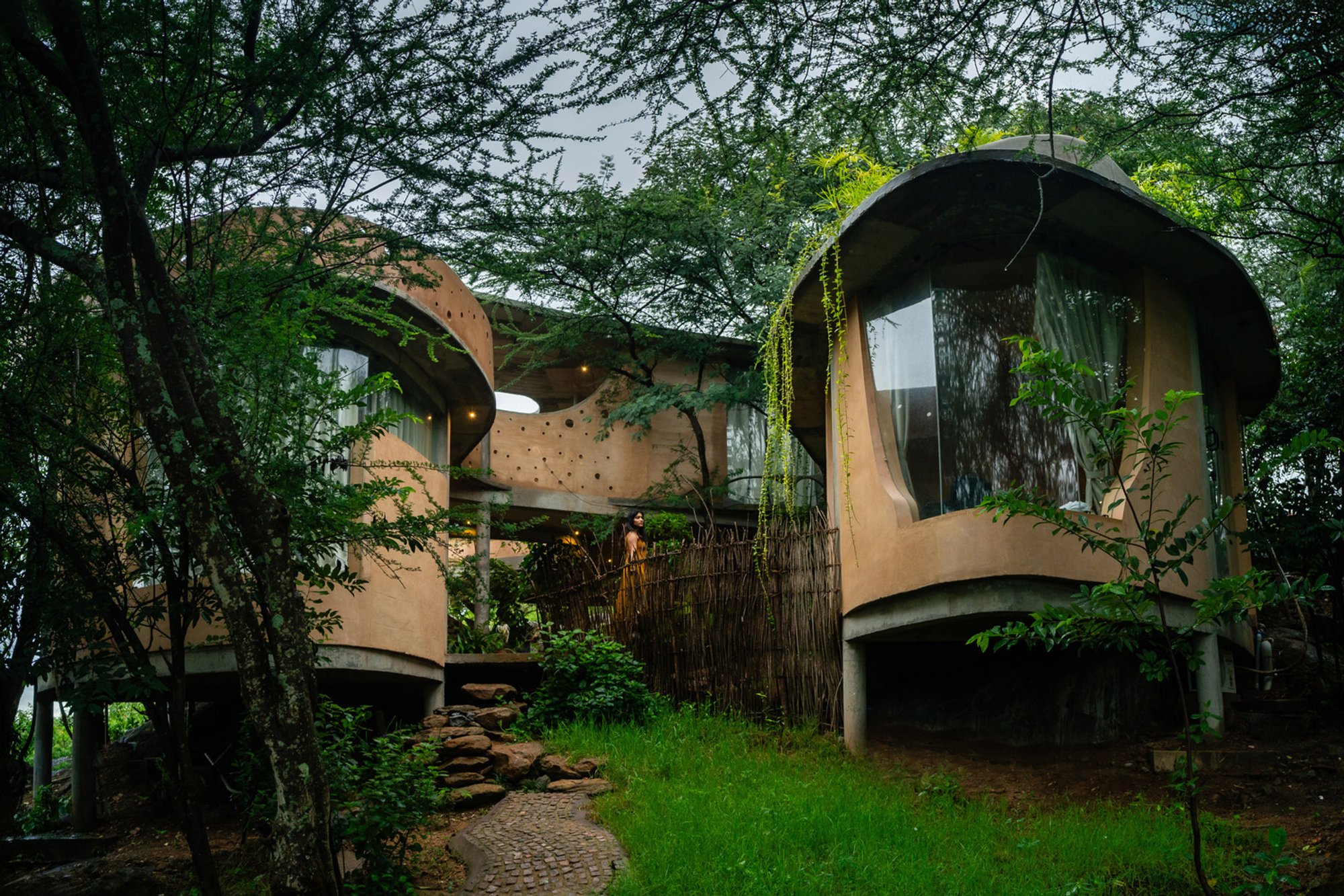 Winterfell House by Prithvi Architects: A Sustainable Earth House in India Embracing Nature and Terrain