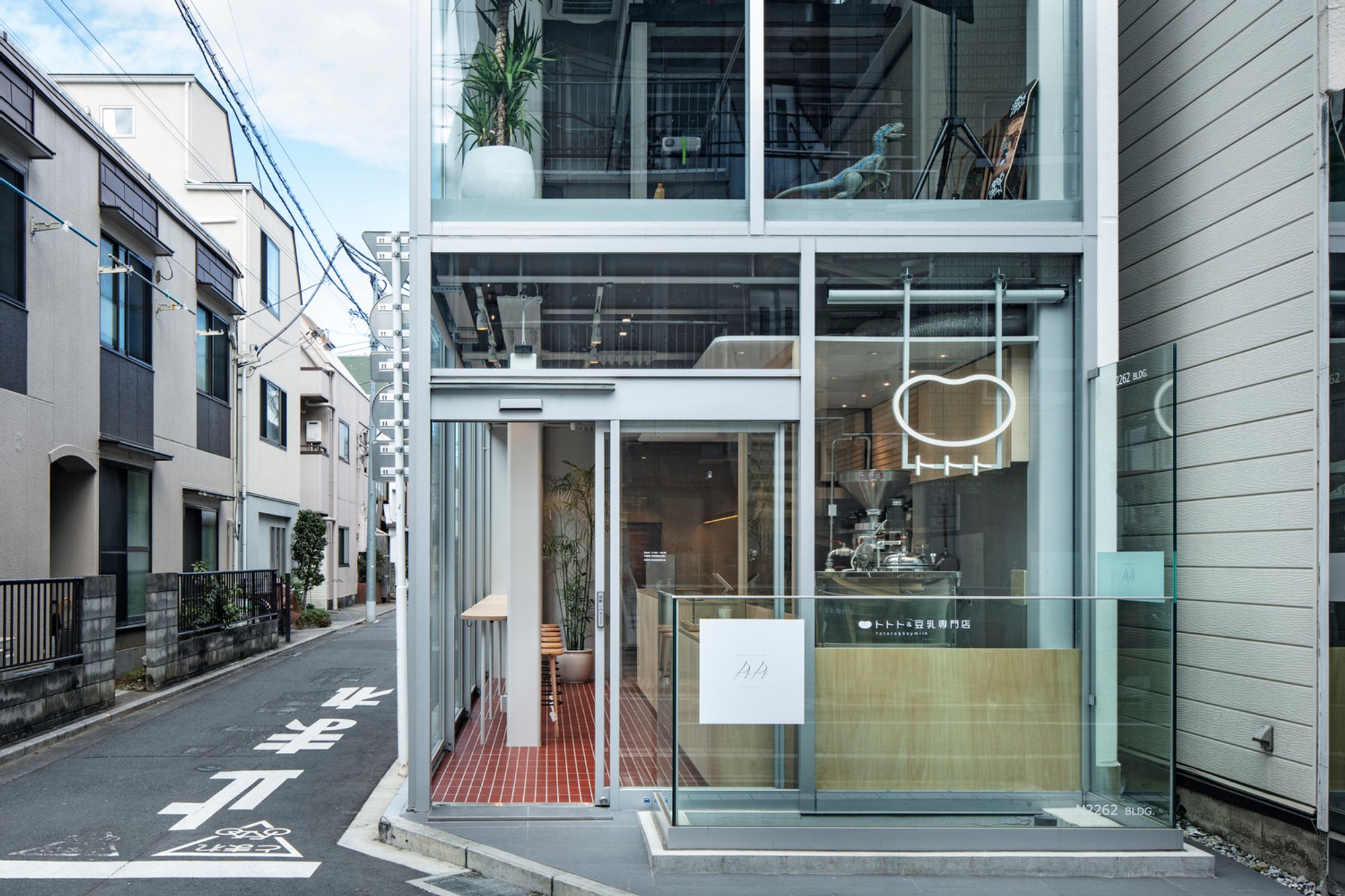 Tototo & Soymilk Café by Tenhachi Architect & Interior Design: A Fusion of Craftsmanship and Natural Elements in Kichijoji