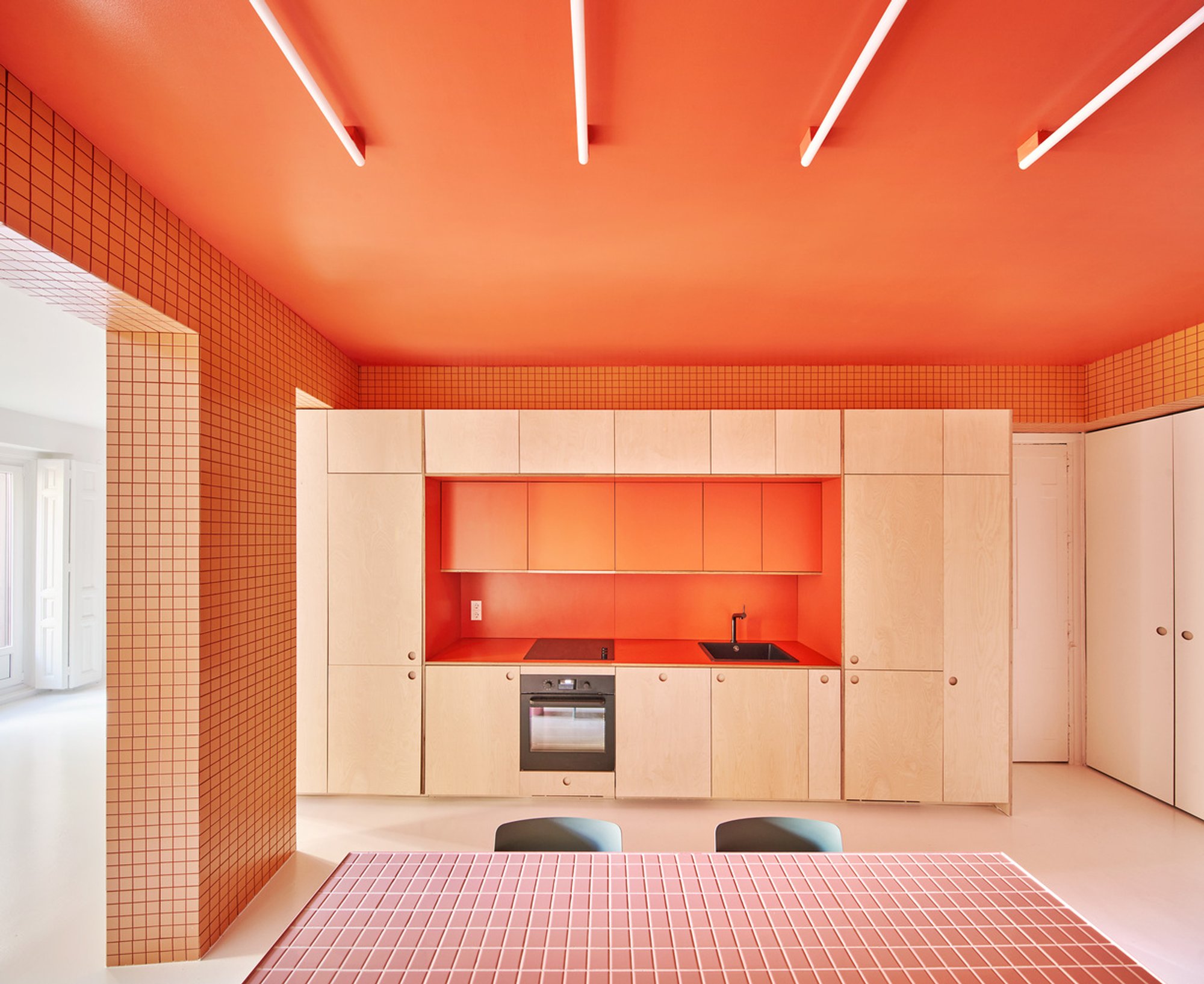 Tres Piezas Apartment Renovation by Estudio Gonzalo del Val and Toni Gelabert Arquitectes