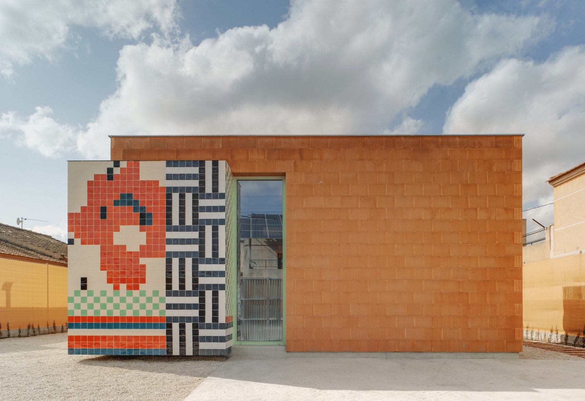 MYM House: A Modern House Design in Spain Rooted in Local Tradition