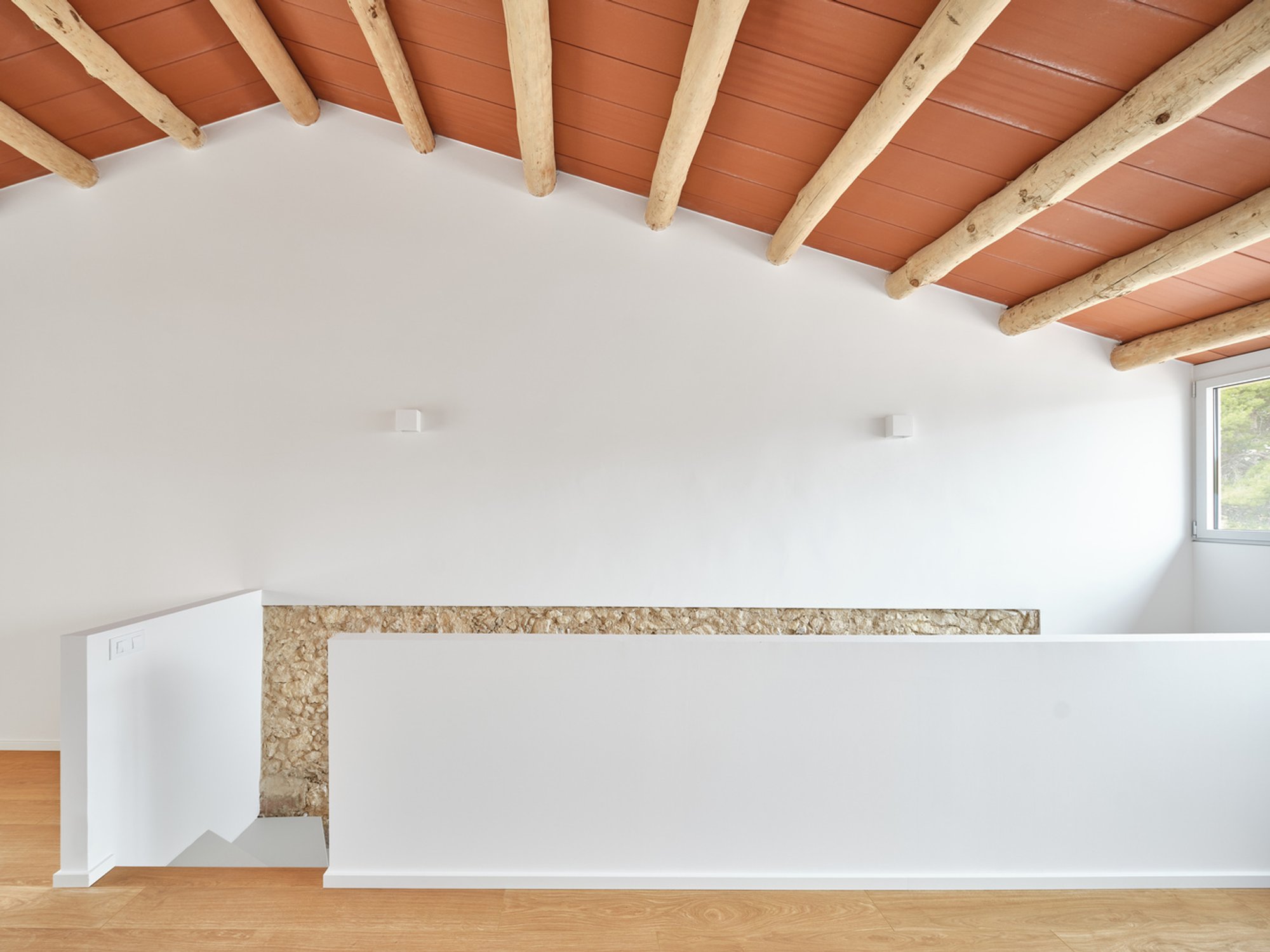 Narrow House Renovation: House of Pipu and Marta by Menhir Arquitectura