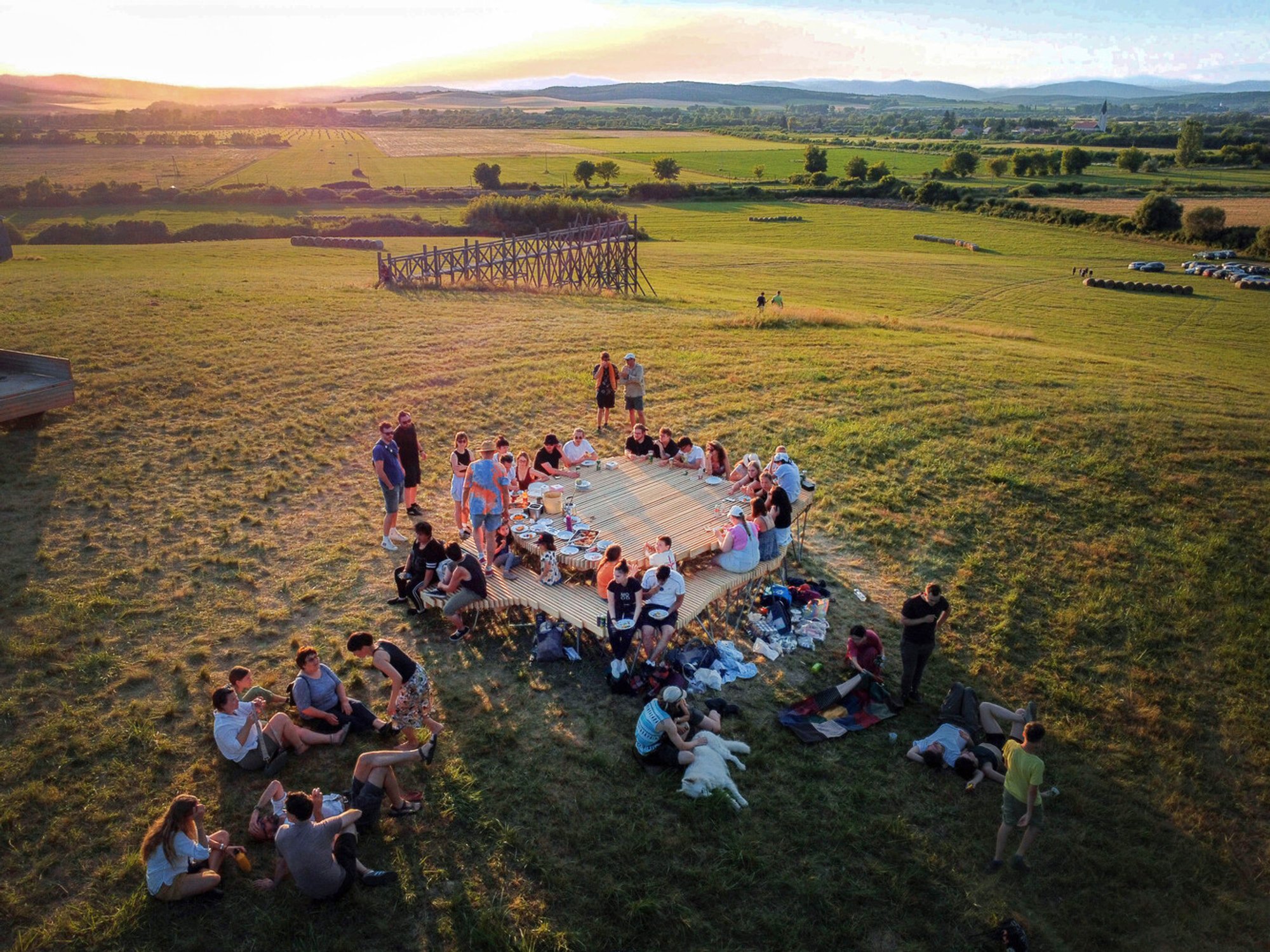 100x Round Table by Field of Sparks: A Site-Specific Experimental Architectural Installation in Ipolytarnóc