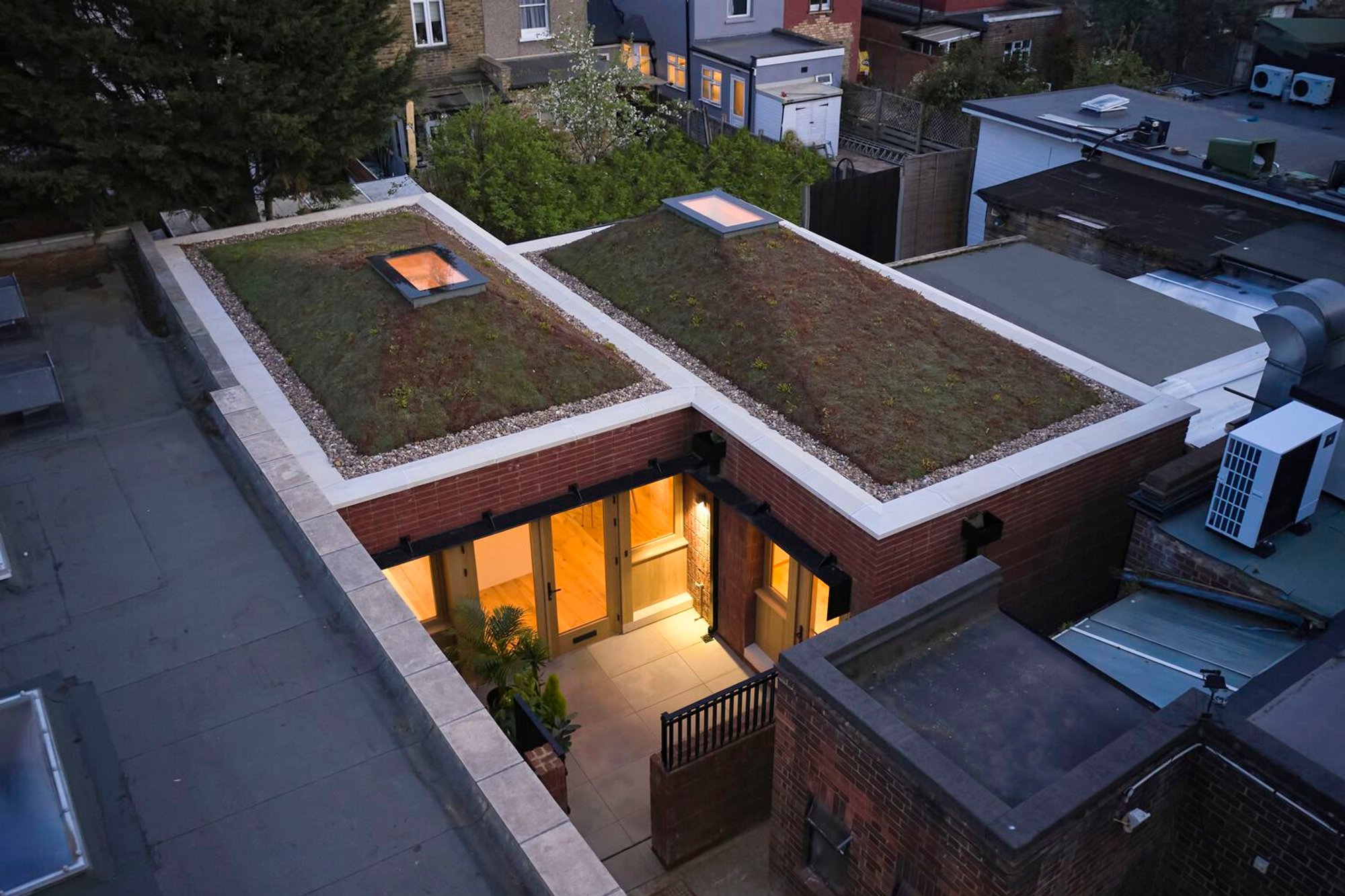 Haringey Brick Bungalow by Satish Jassal Architects: A Hidden Gem of Sustainable Urban Infill Architecture