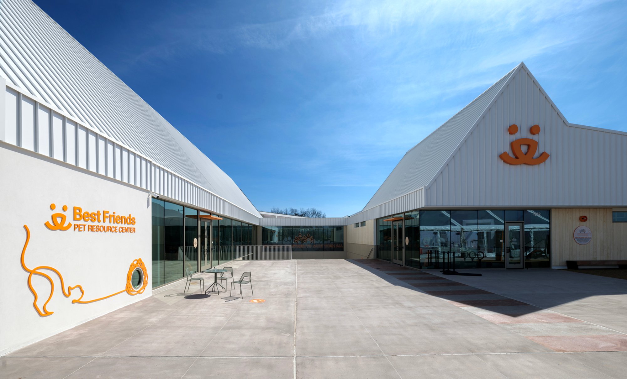 Pet Resource Center by RA-DA: A Revolutionary Model for Animal Care and Community Engagement