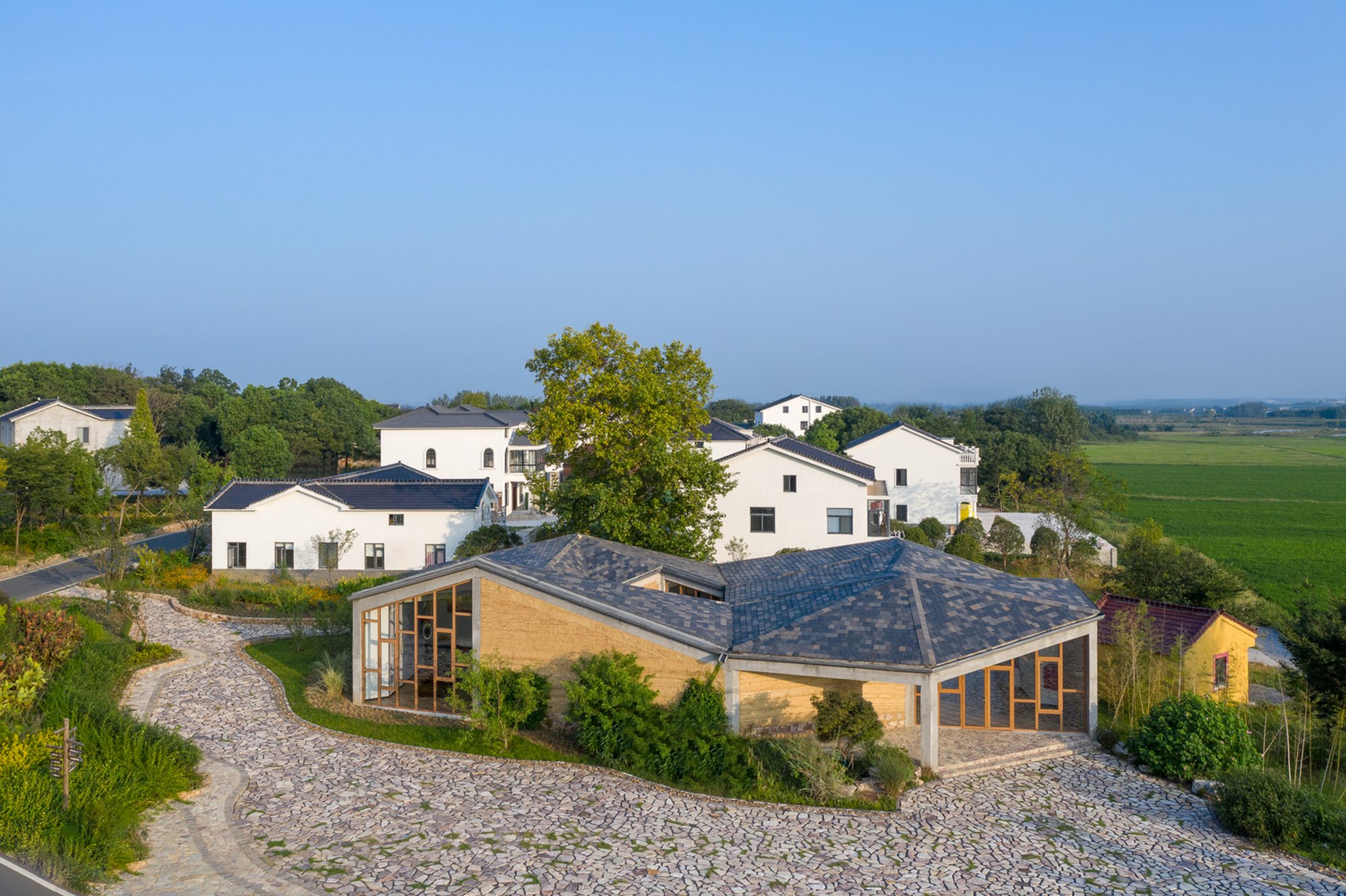 Niumatang Cultural Station by Atelier RenTian: A Contemporary Tribute to Nature and Tradition