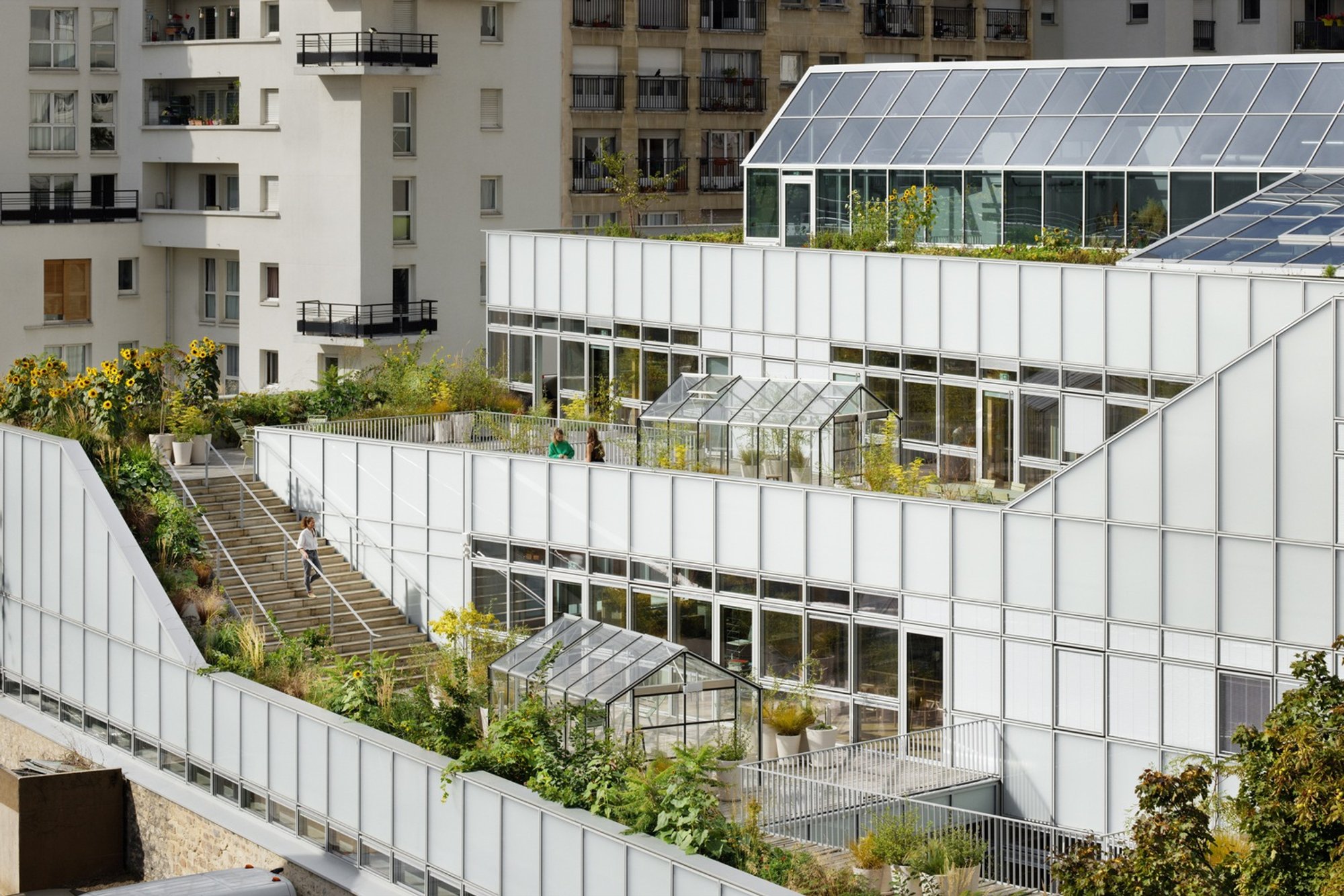 RATP Habitat Headquarters by Atelier du Pont: A New Vision for Sustainable Office Design in Paris