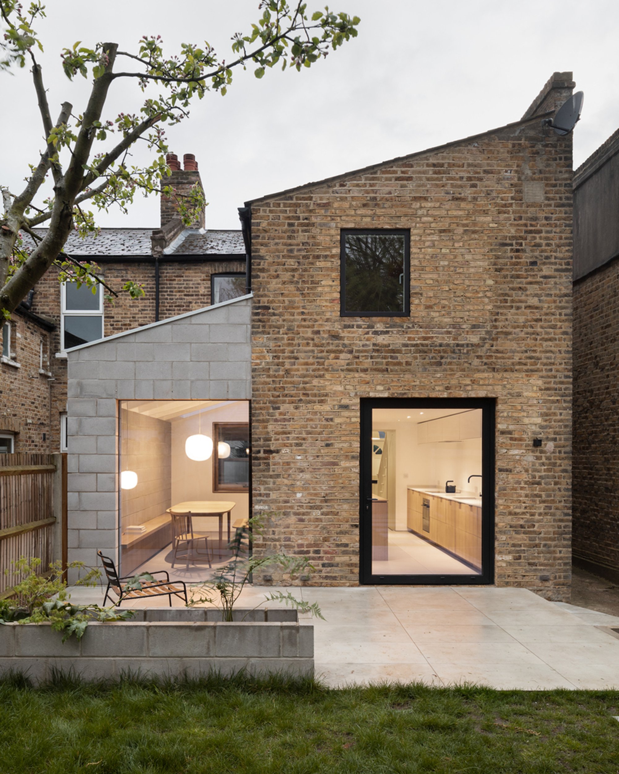 Hamilton Road Renovation and Extension by Magri Williams Architects