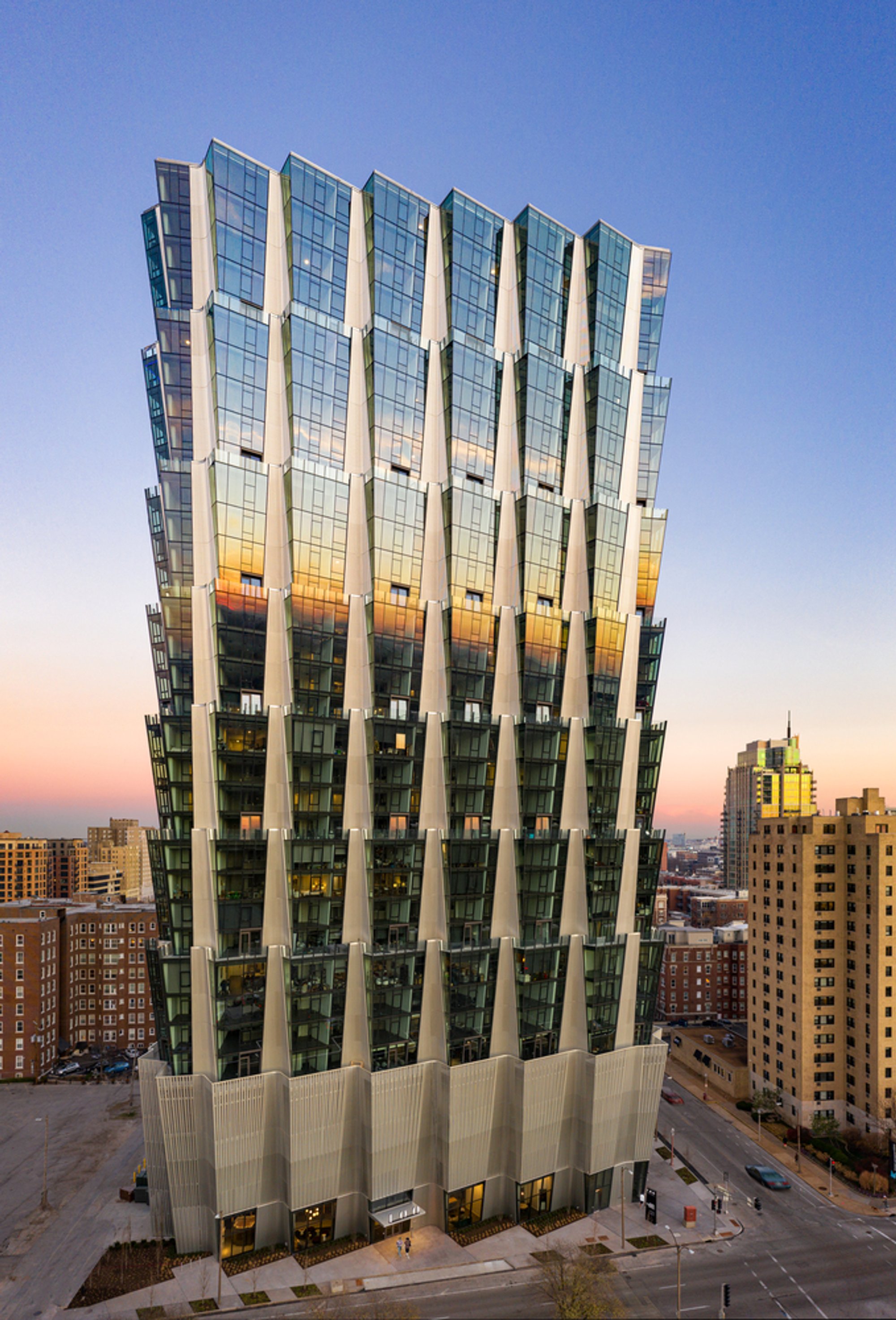One Hundred by Studio Gang: A Sculptural Residential Tower in St. Louis