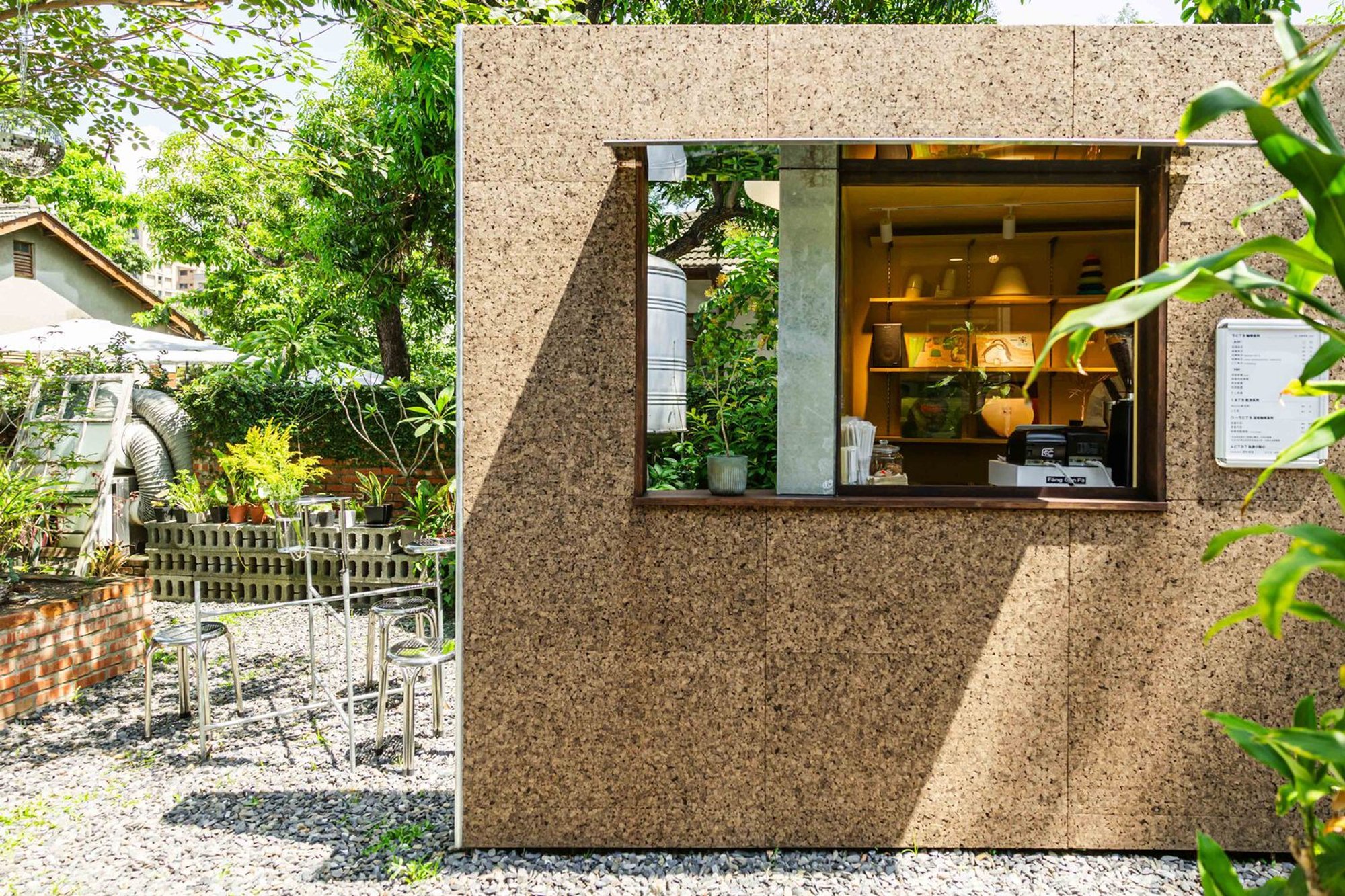 Fang Gen Fa Coffee Bar by Atelier Boter: Reimagining Heritage with Walls and Cork in Pingtung