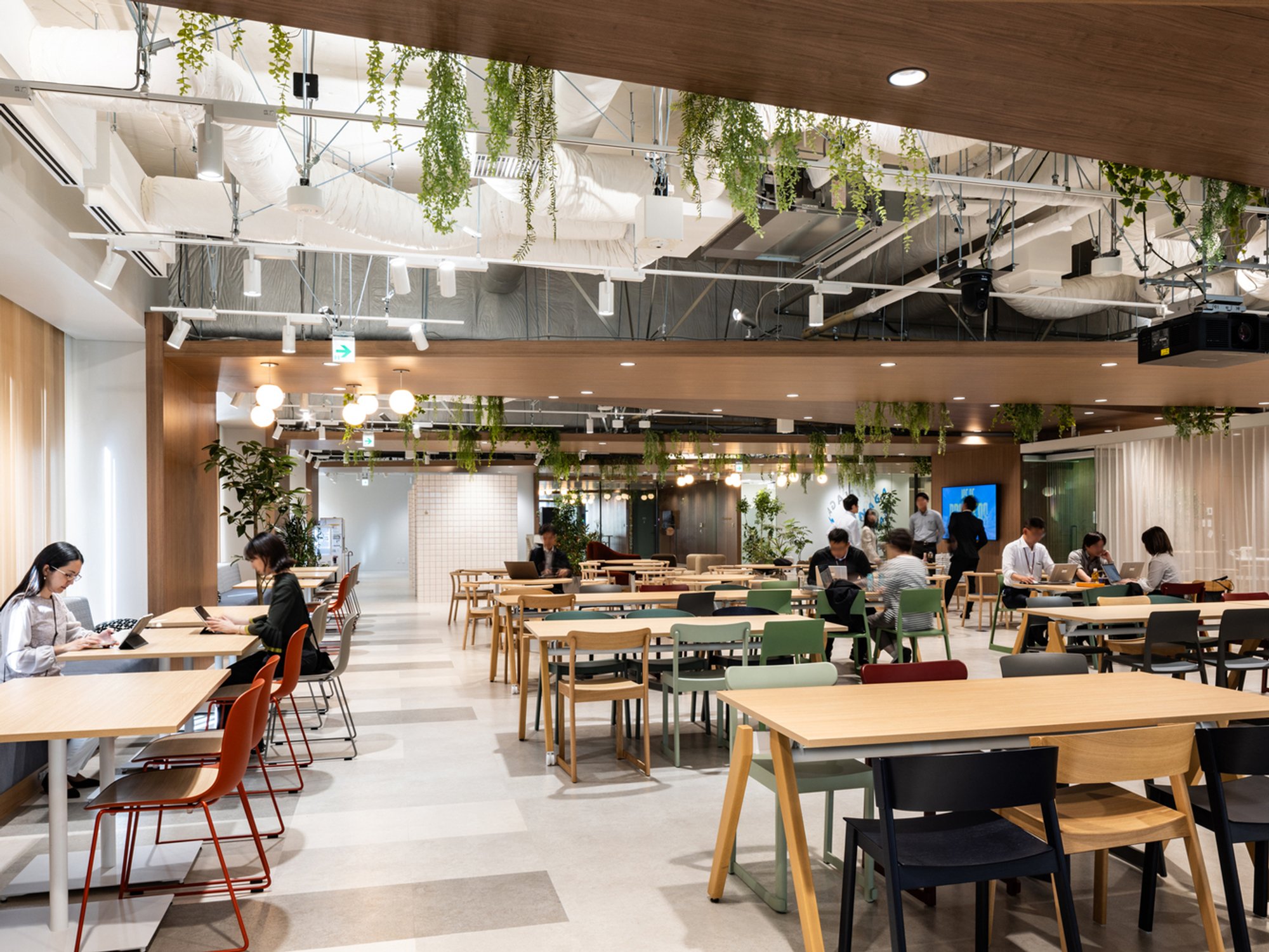 Morinaga Shibaura Building by Takenaka Corporation: A Landmark in Biophilic Office Architecture