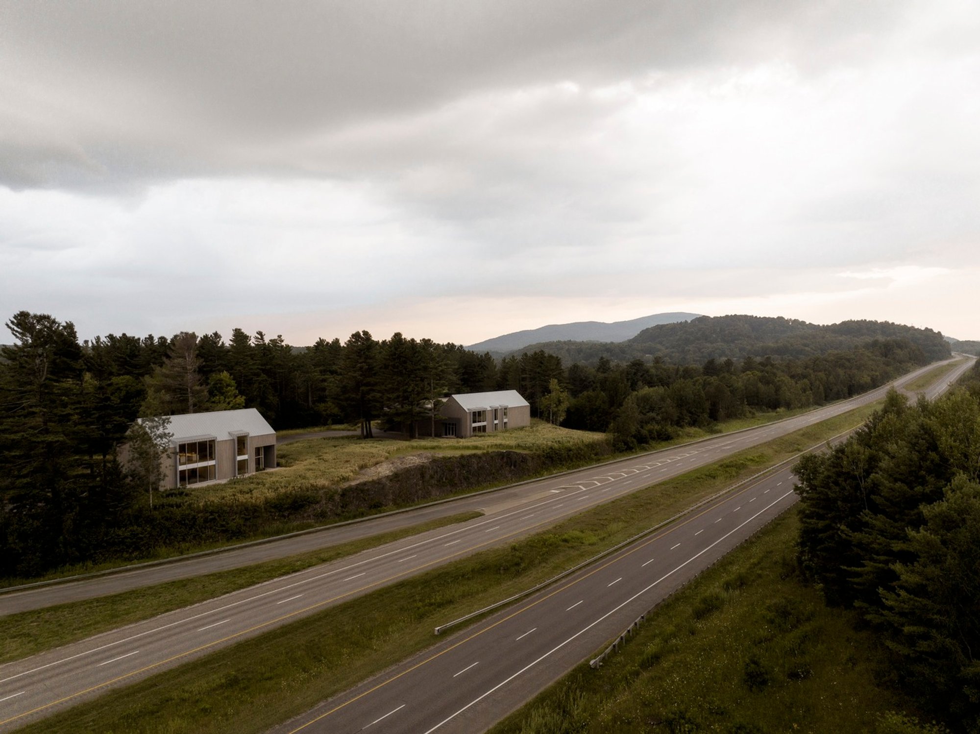 Atelier Matière Première – Nu Drom: Sustainable Architecture Rooted in Quebec’s Landscape