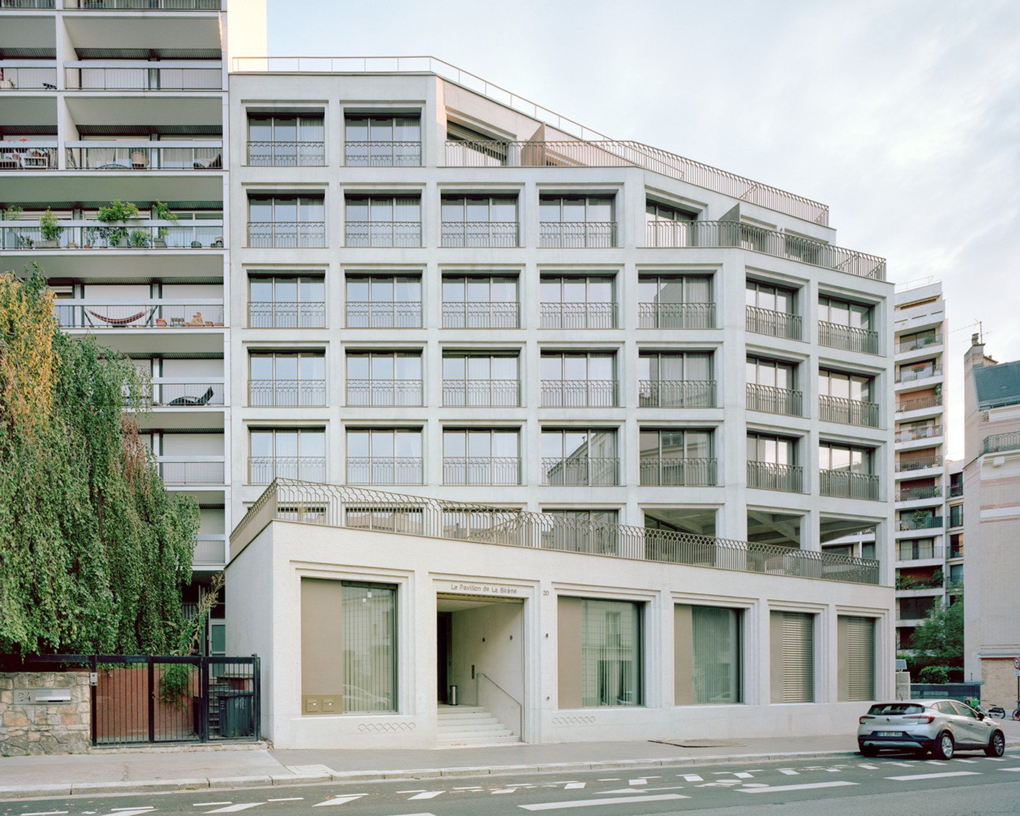 La Sirène Pavilion and Madeleine Pelletier Youth Residence: A Landmark in Mixed-Use Architecture in Paris