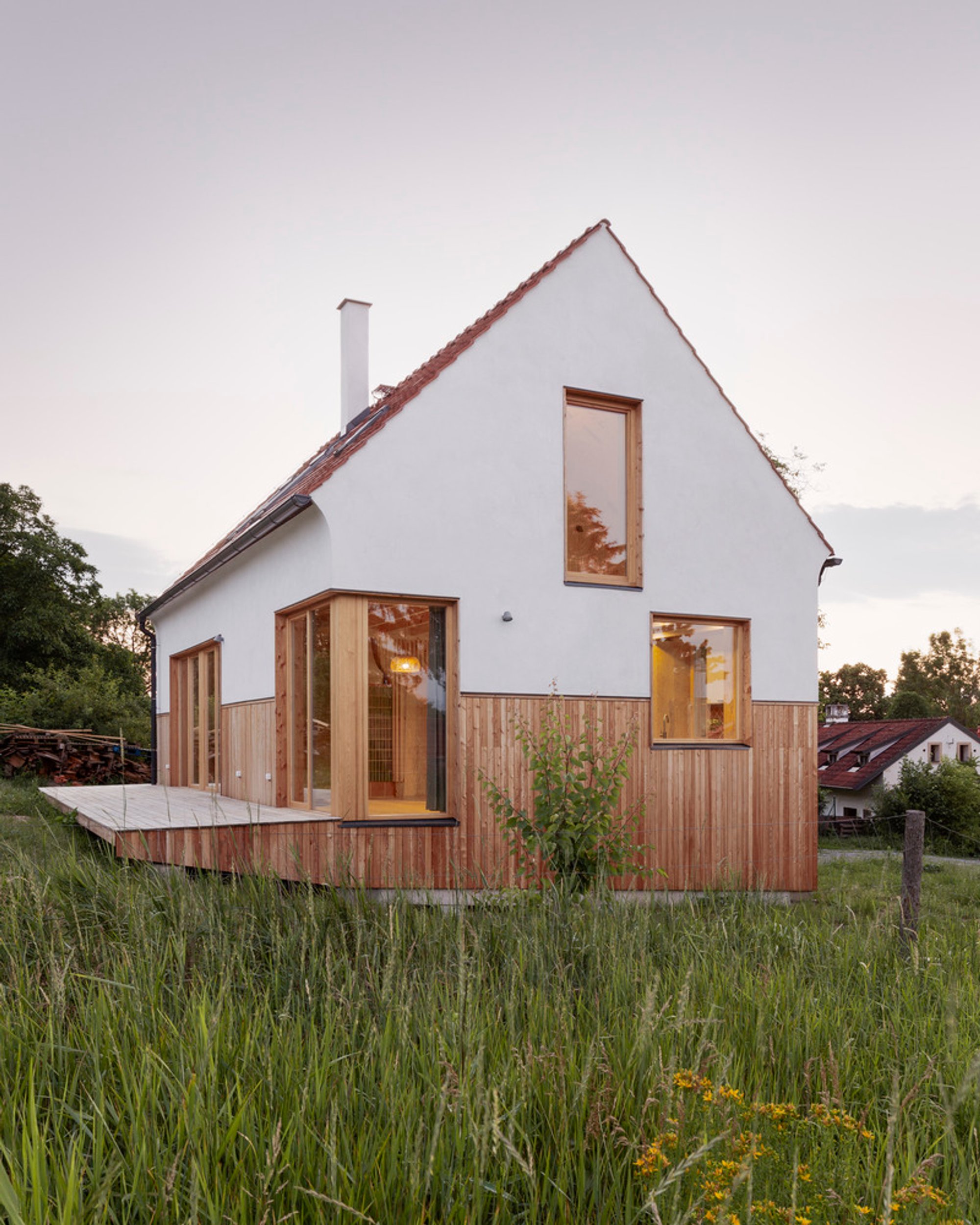 Casa De Mi Luna by Studio Circle Growth: A Harmonious Eco-House Overlooking Karlštejn Castle