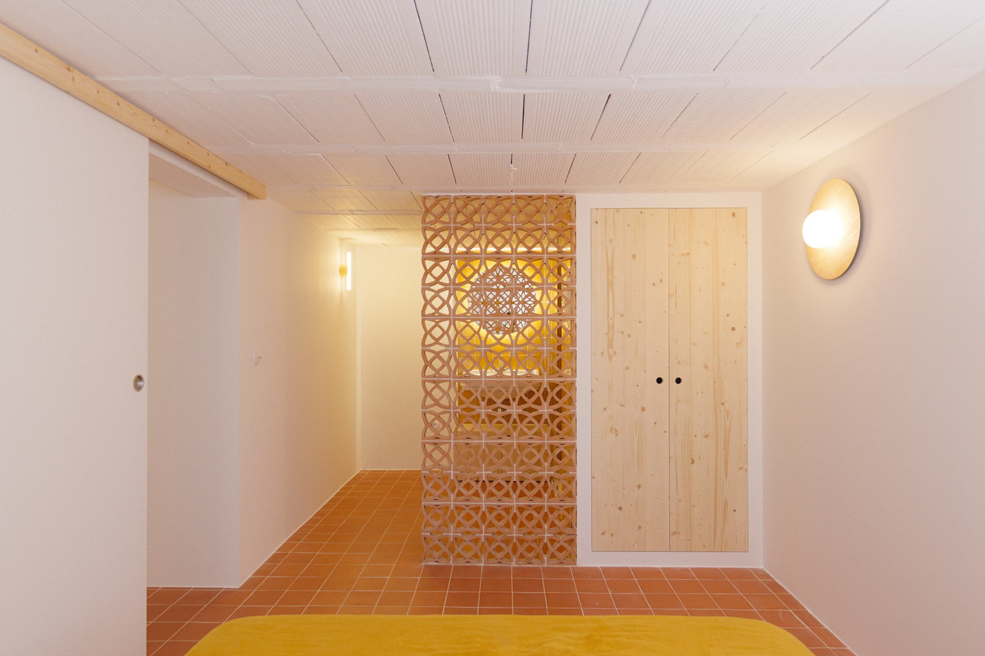 Basement Renovation Design: Studio Sirach by Symbiose Interior Architecture & Design