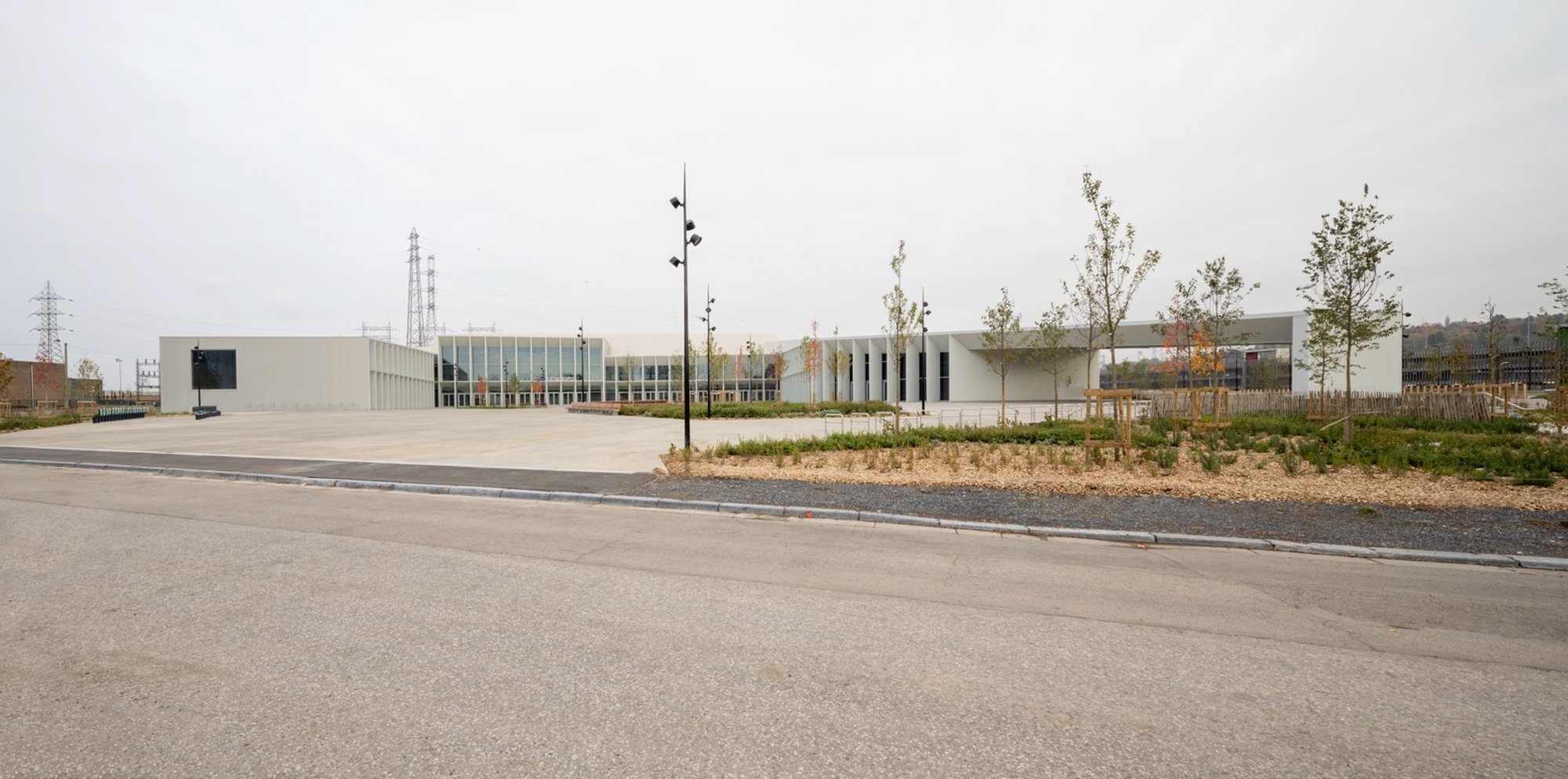 LIÈGE EXPO Exhibition Hall: A Bold Take on Urban Exhibition Hall Architecture